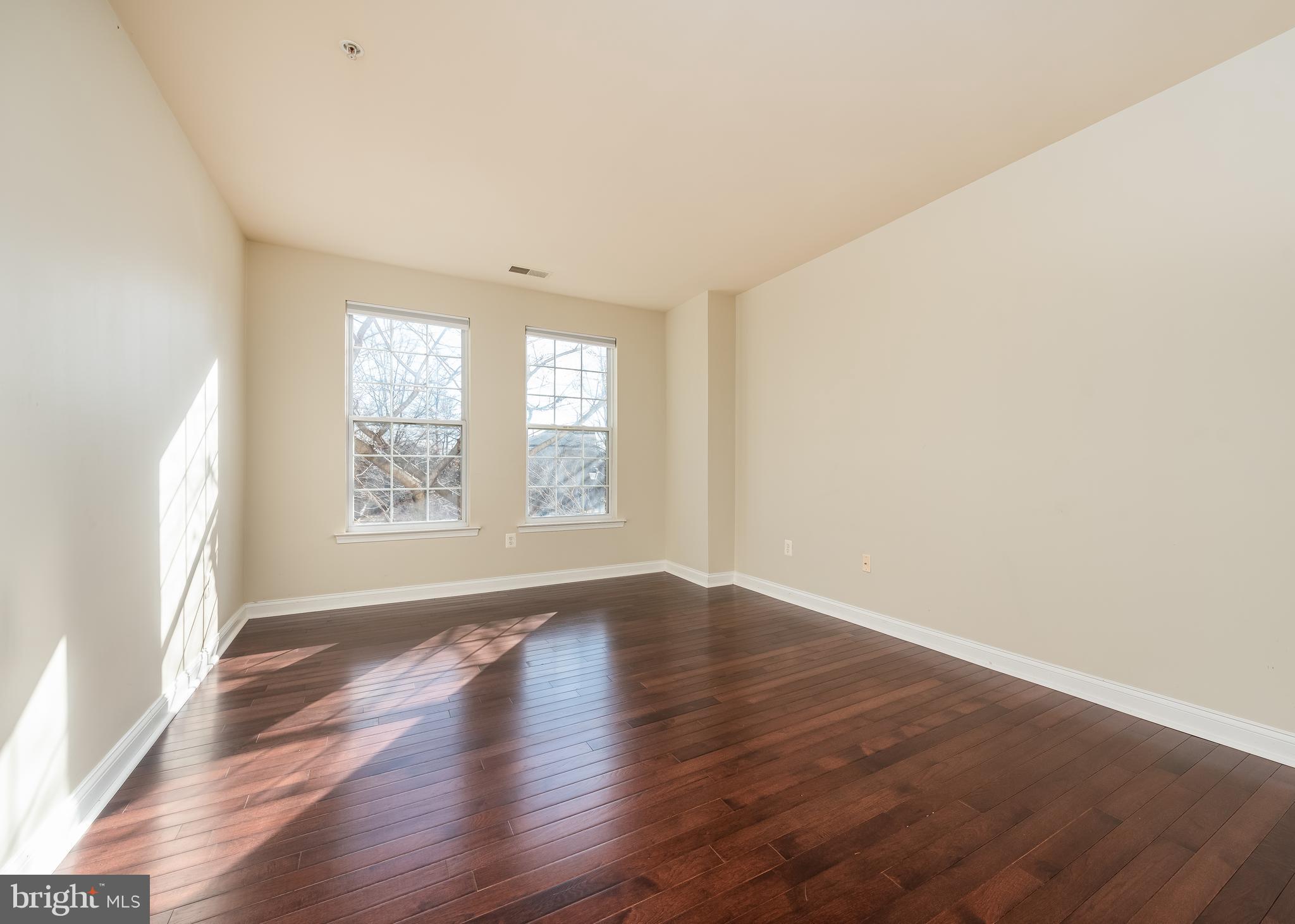 RIVER HILL - Residential Lease