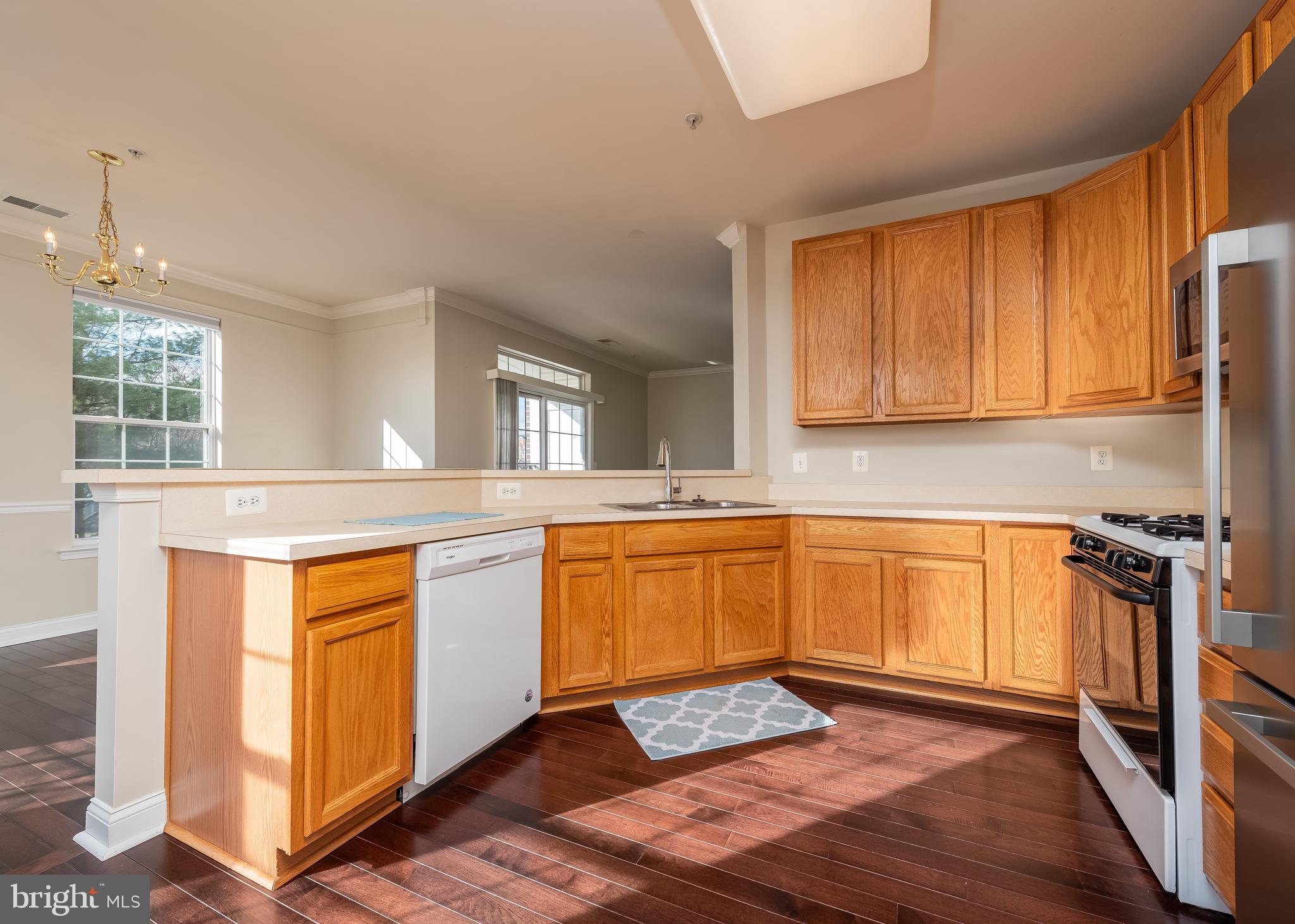 RIVER HILL - Residential Lease