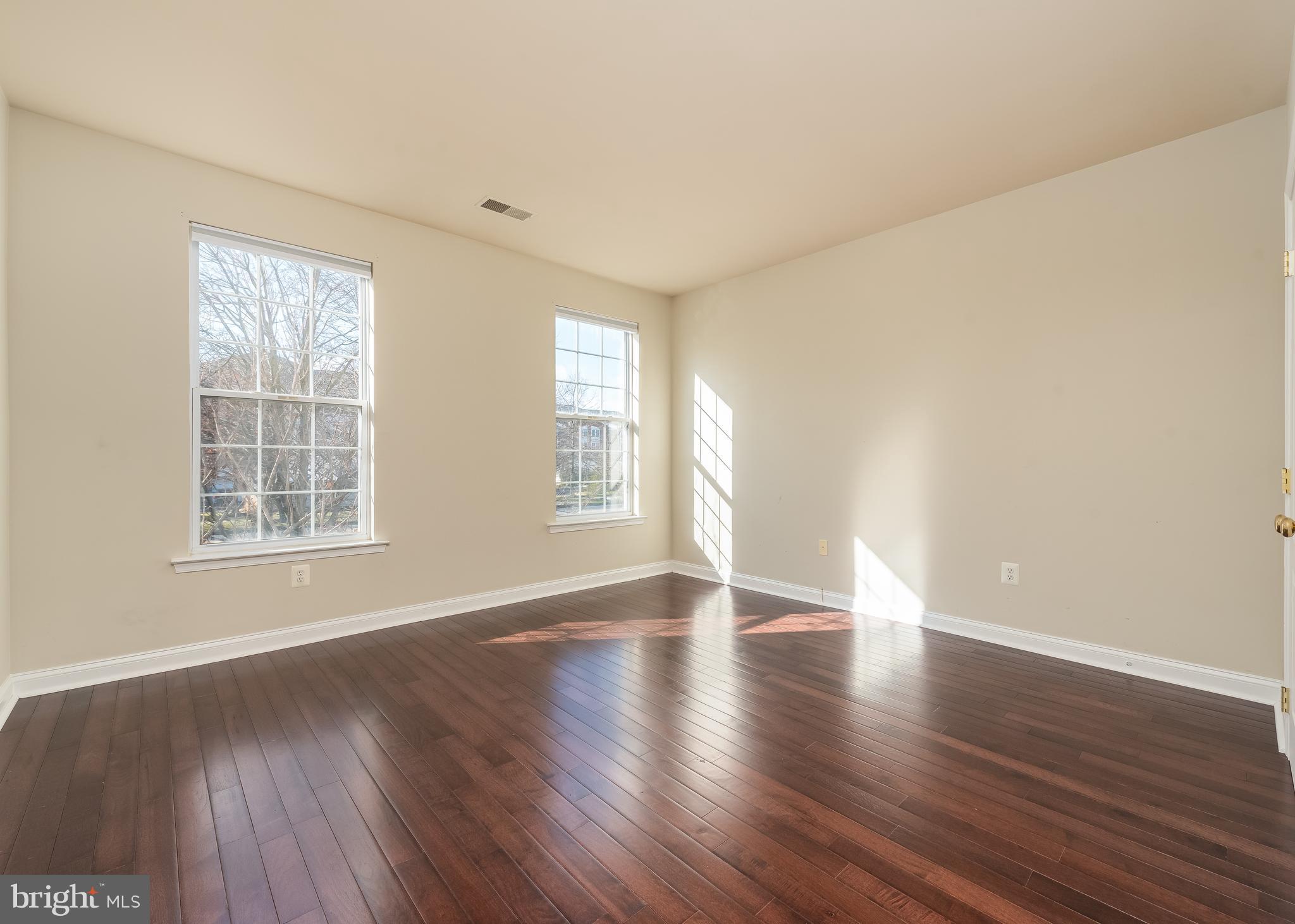 RIVER HILL - Residential Lease