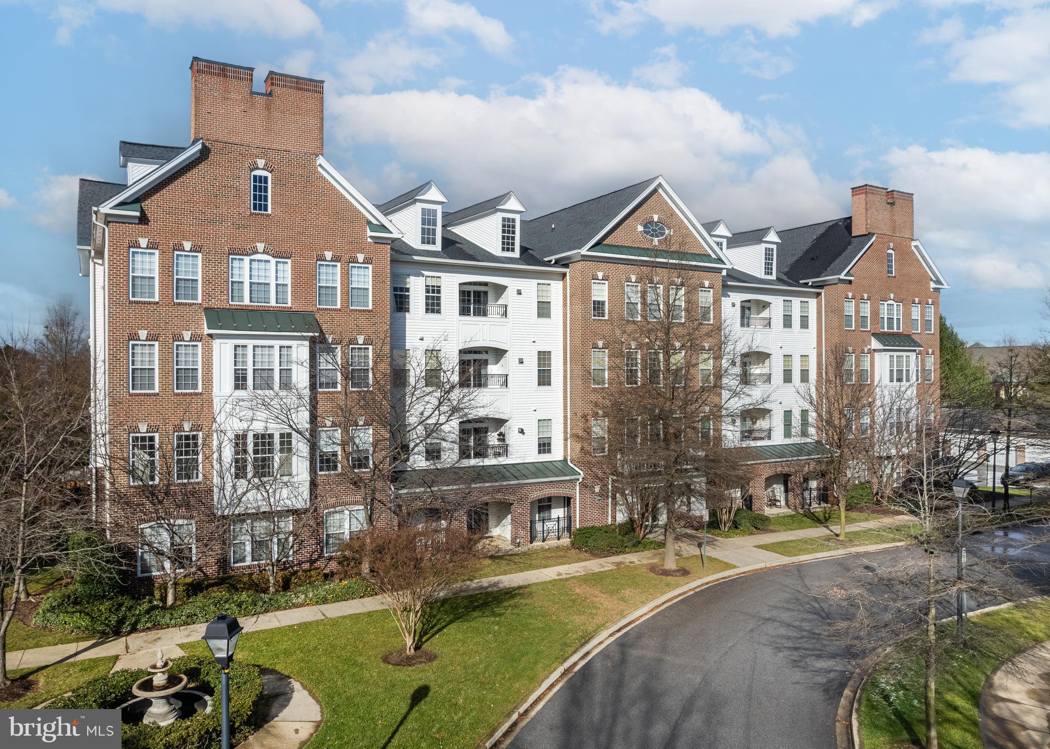 RIVER HILL - Residential Lease