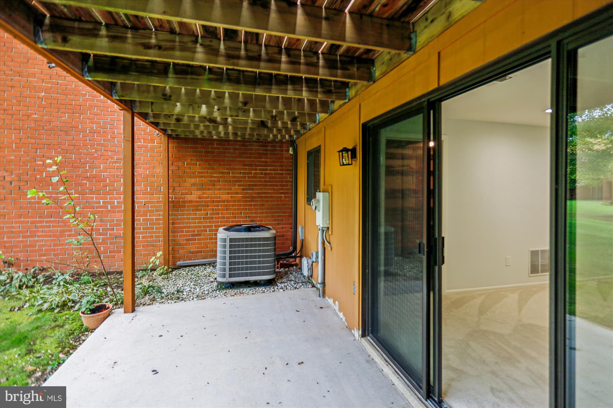 RUXTON CROSSING - Residential