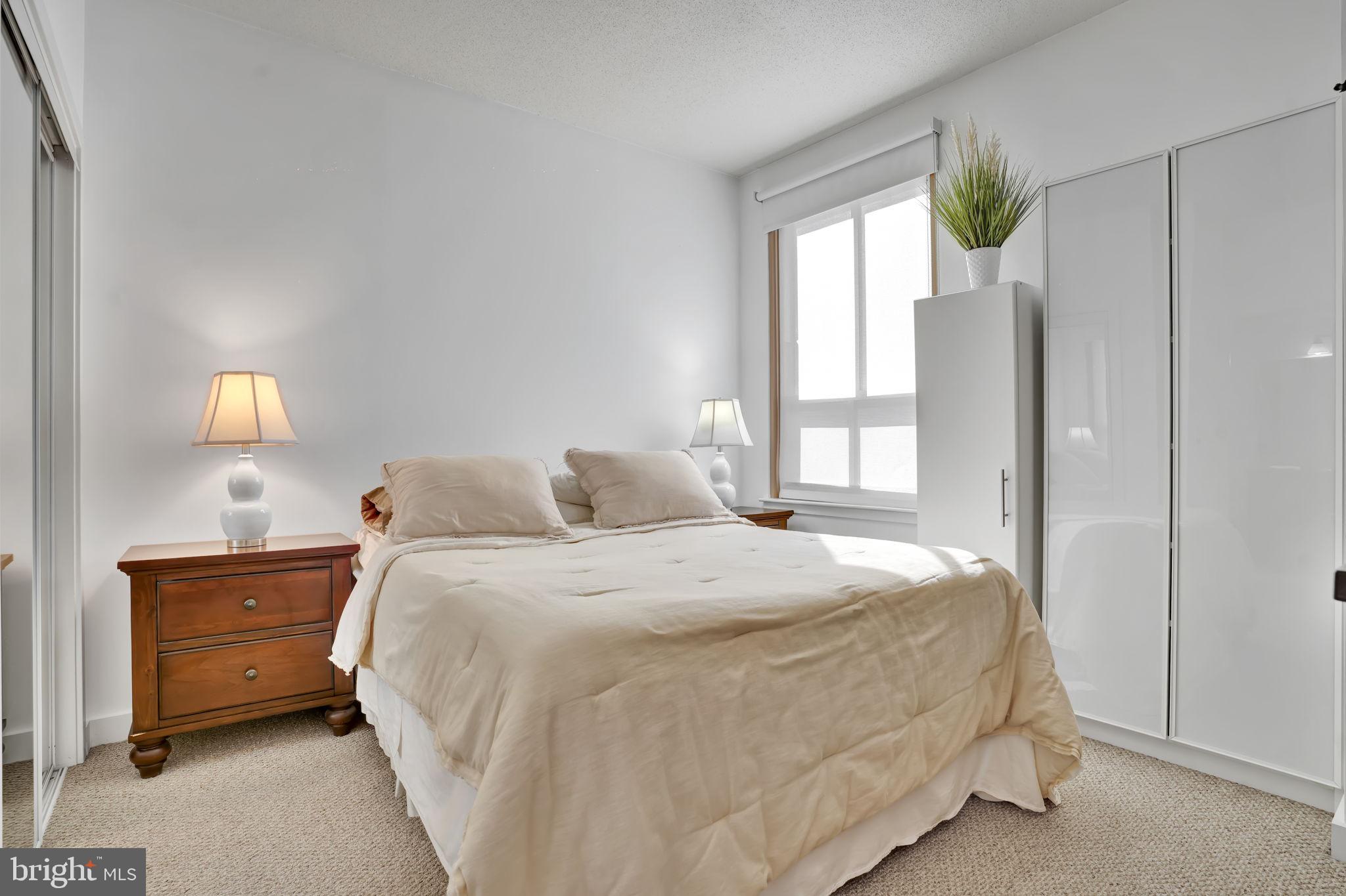 RESIDENCES AT LIBERTY CENTER - Residential Lease