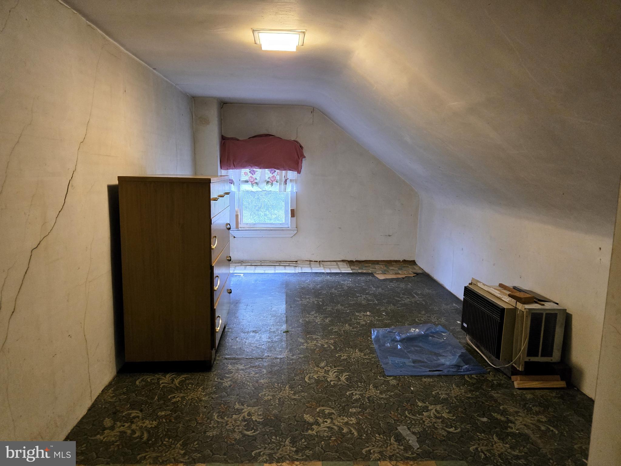 NON AVAILABLE - Residential