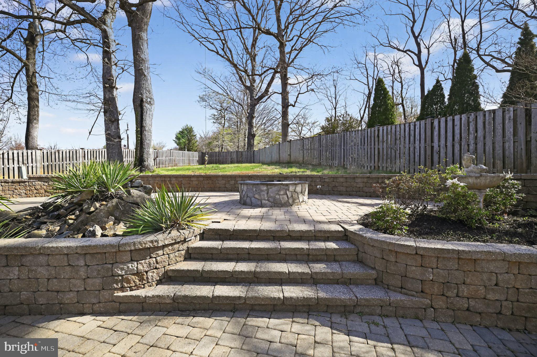 POST ROAD VILLAGE - Residential