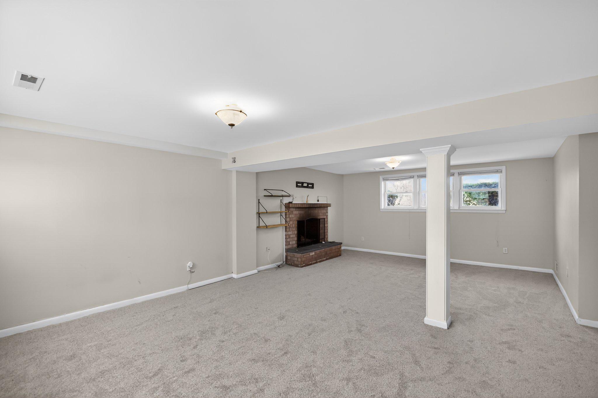 POST ROAD VILLAGE - Residential