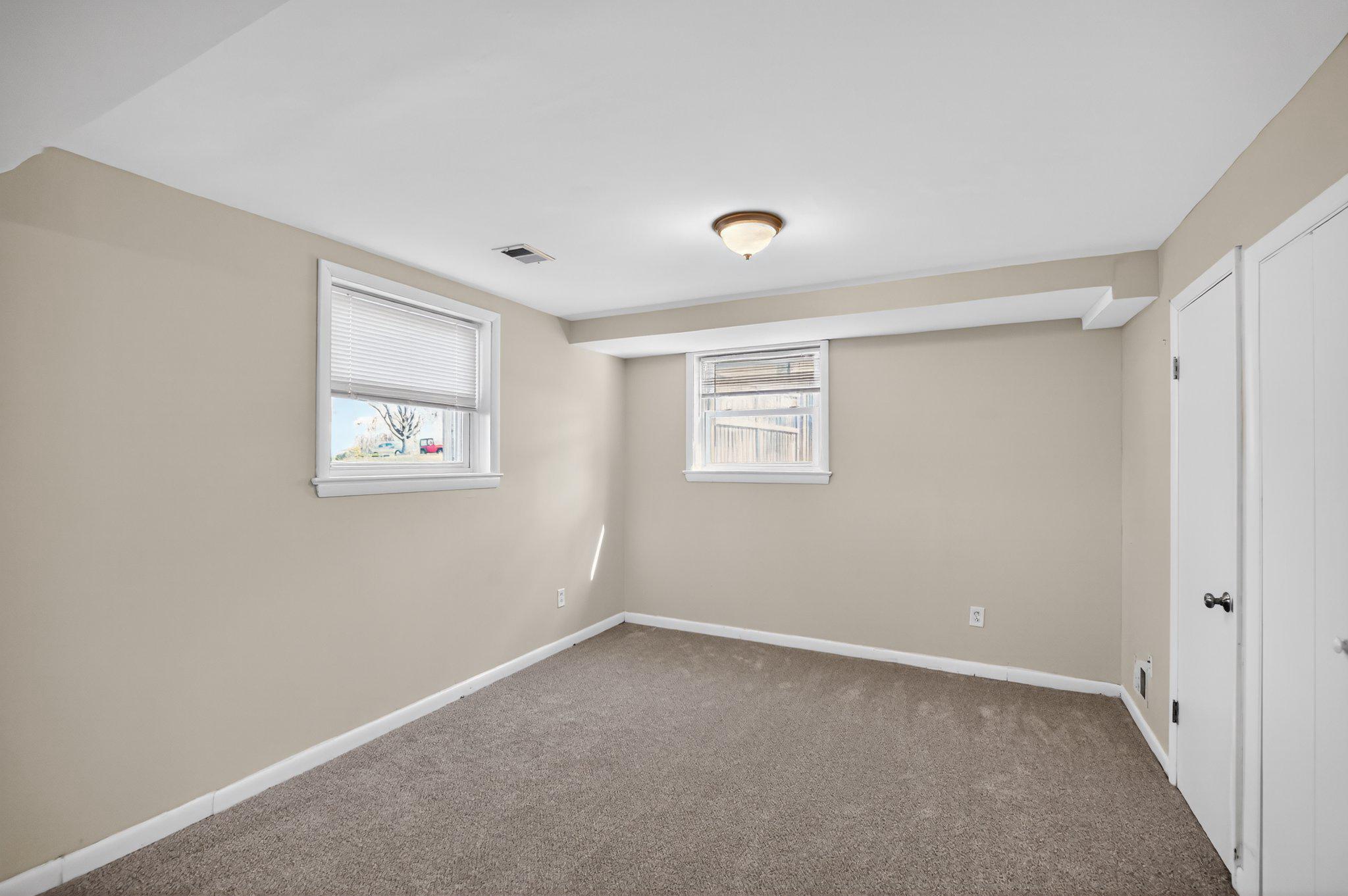 POST ROAD VILLAGE - Residential