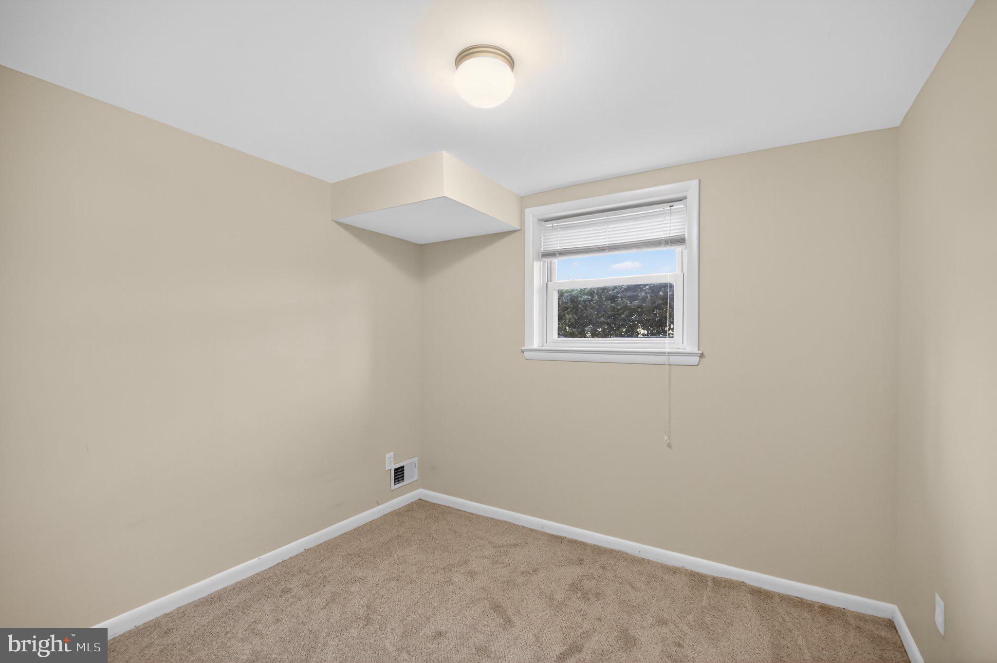 POST ROAD VILLAGE - Residential