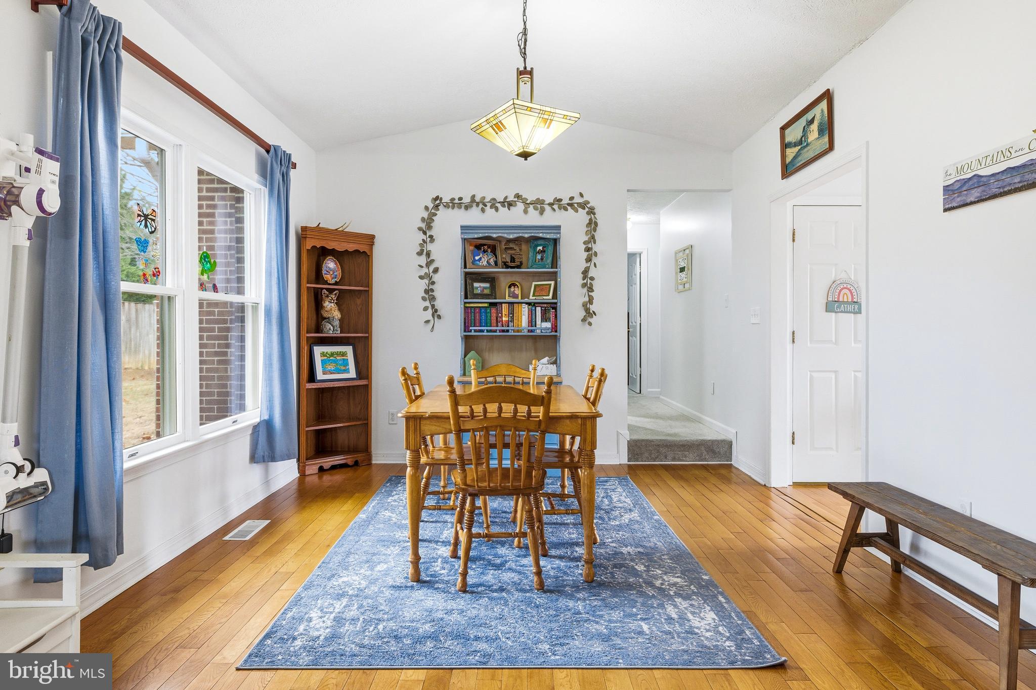 SUNRISE HILL - Residential