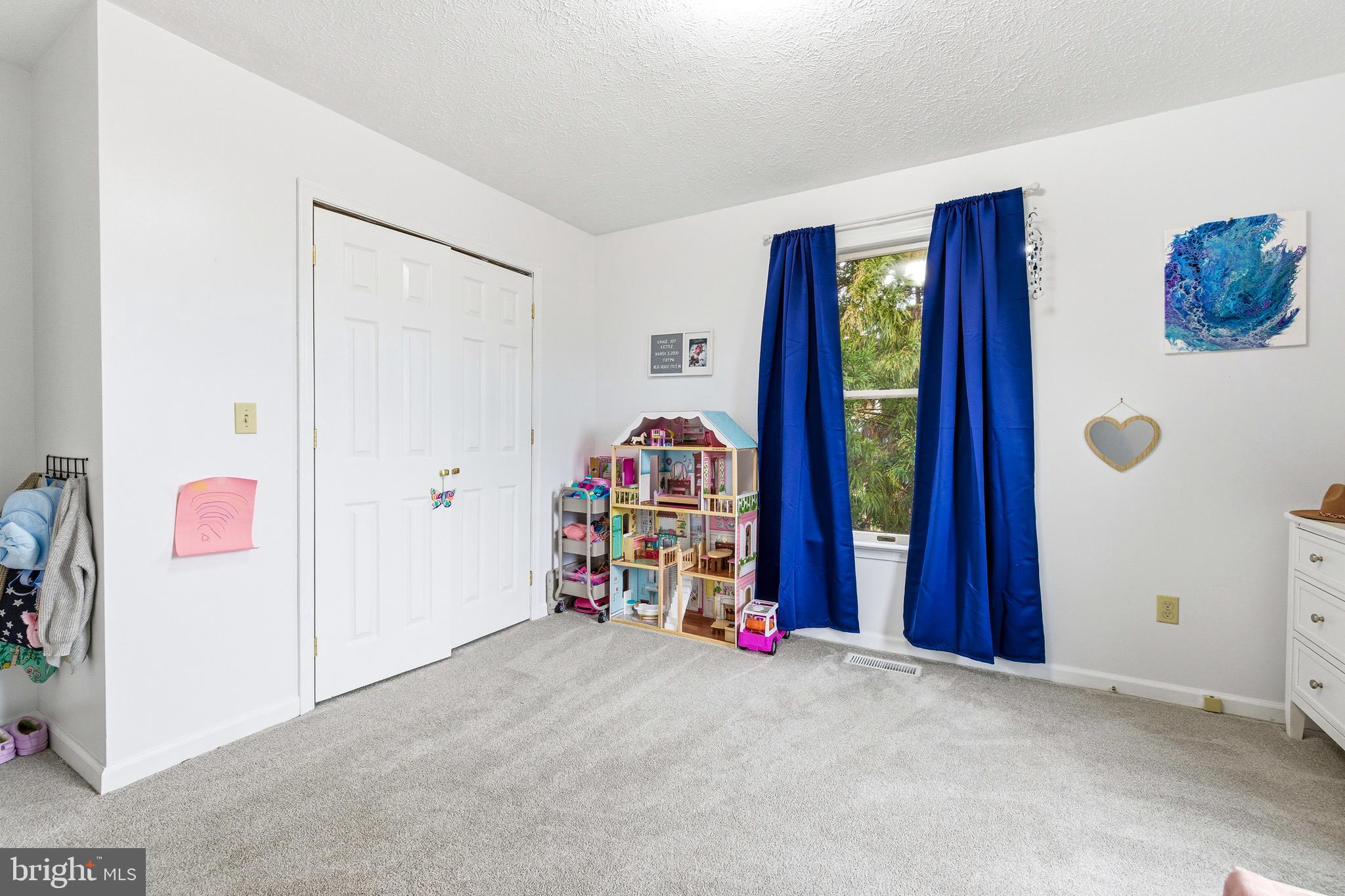 SUNRISE HILL - Residential