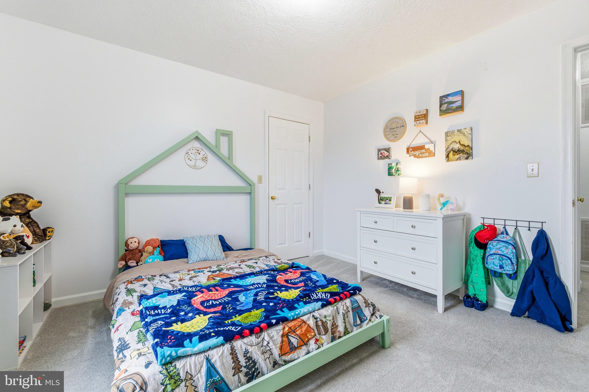 SUNRISE HILL - Residential