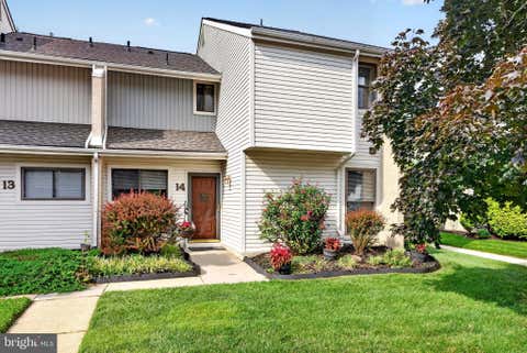 Condo For Sale - 14 Tulip Court<br/> MOUNT LAUREL, NJ 08054