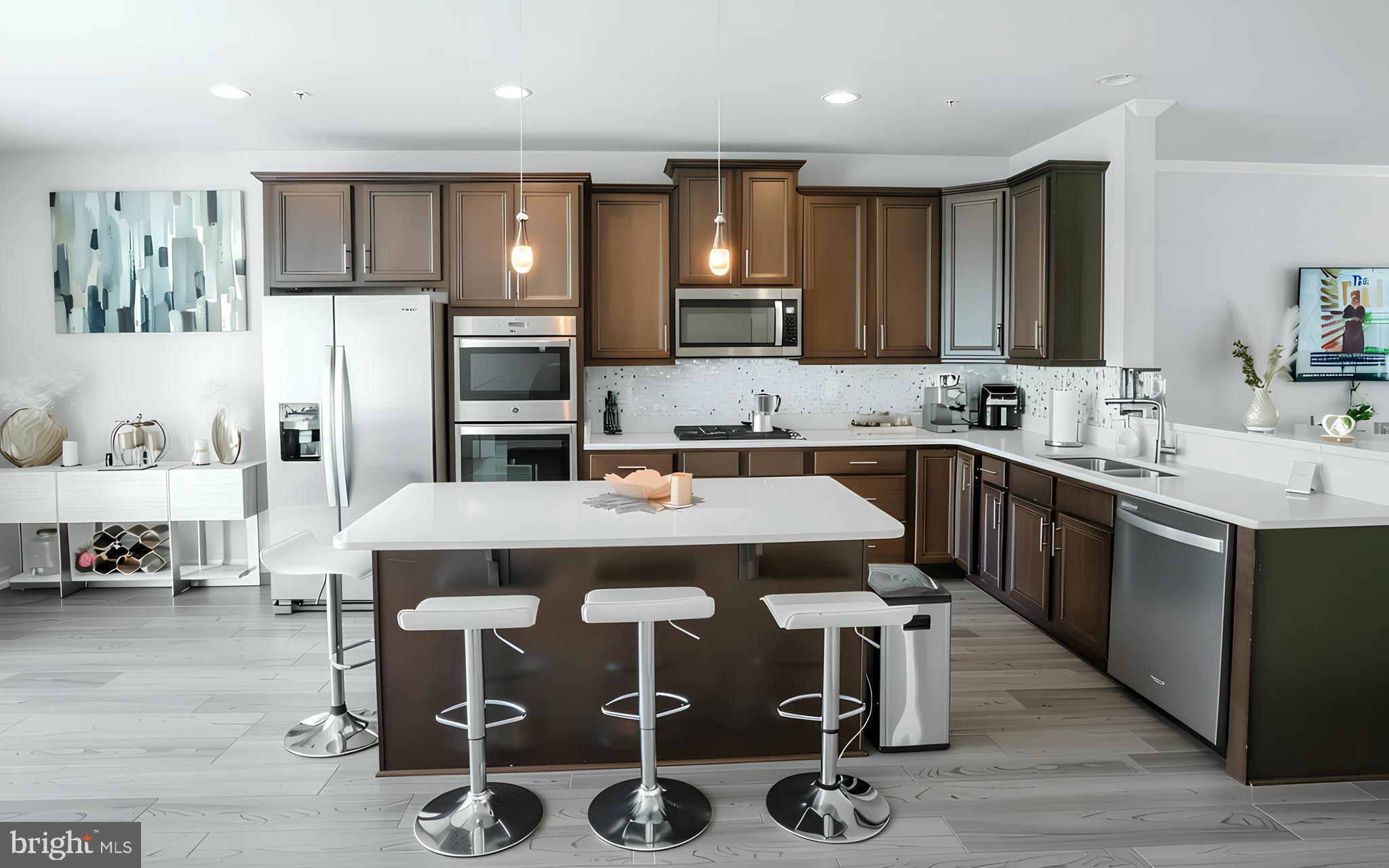 VISTA GARDENS - Residential Lease