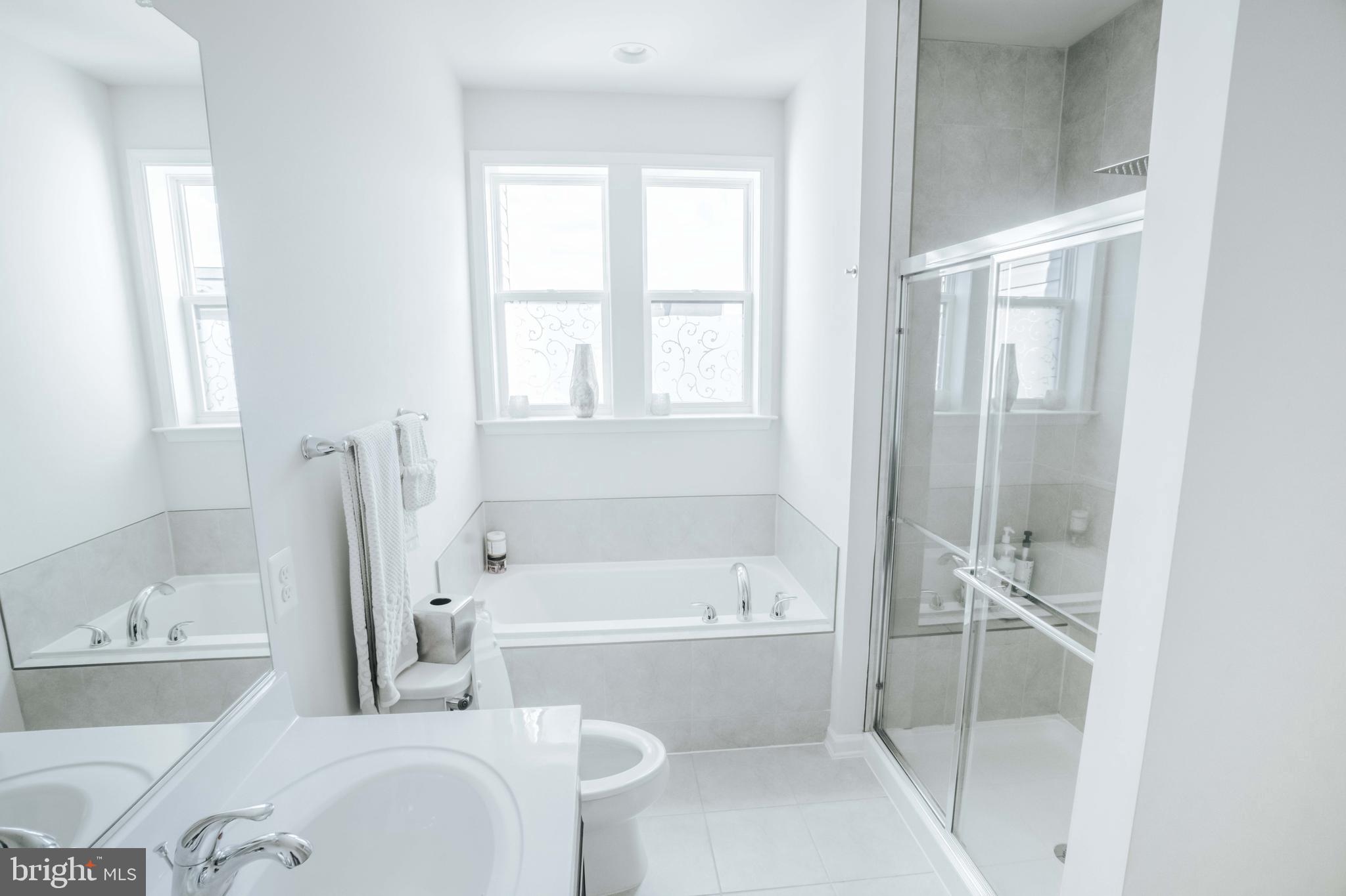 VISTA GARDENS - Residential Lease