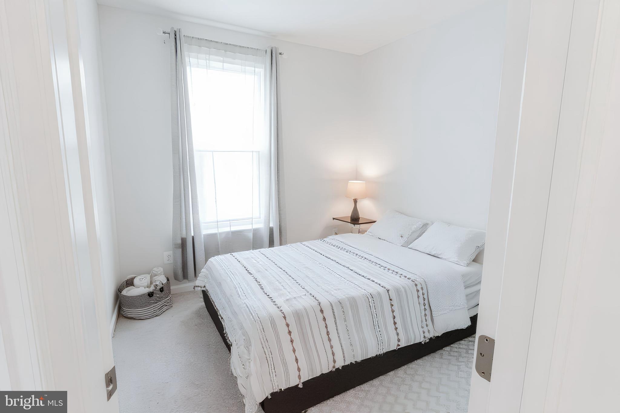 VISTA GARDENS - Residential Lease