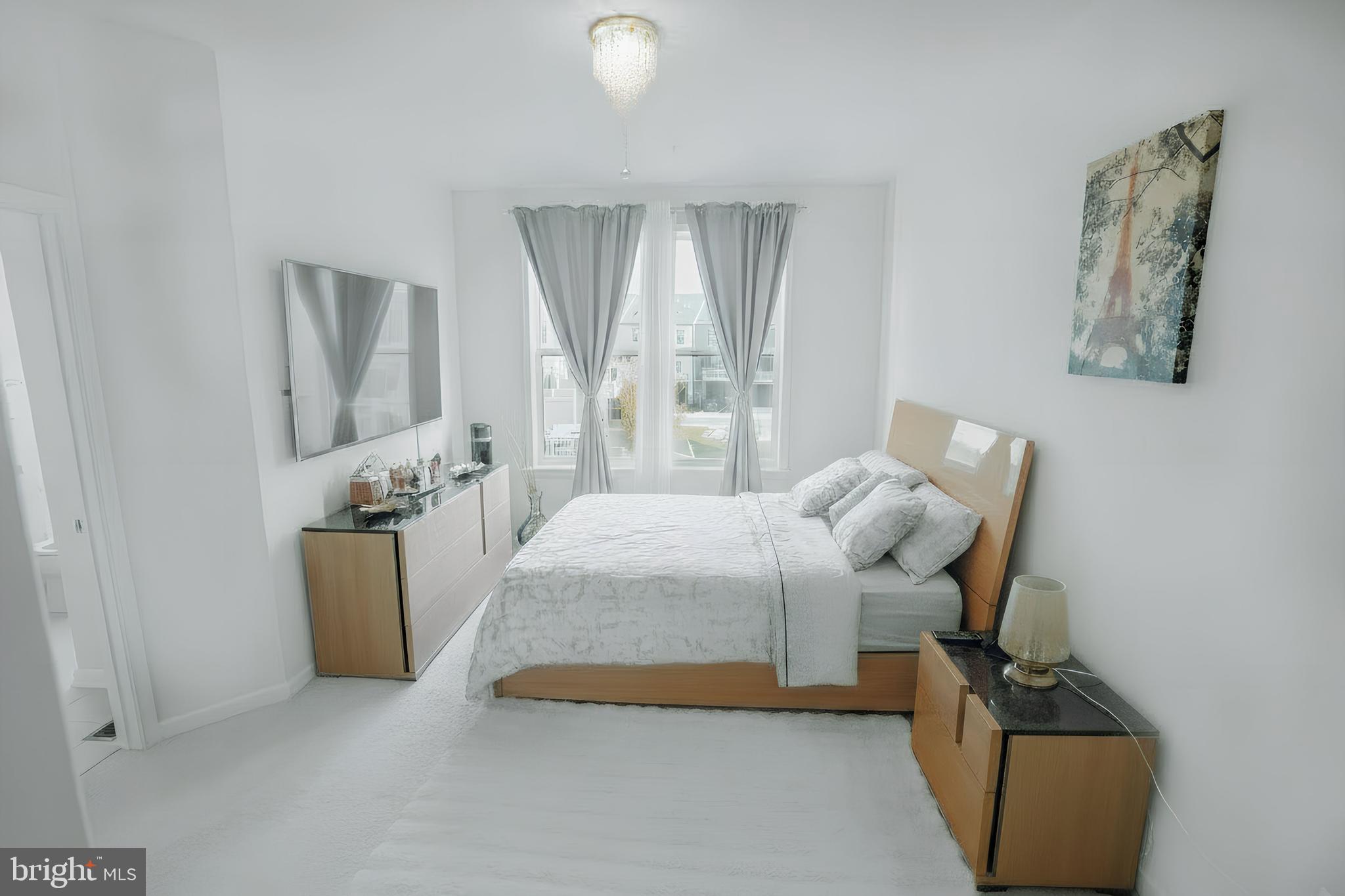 VISTA GARDENS - Residential Lease