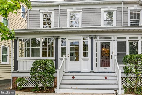 Photo of 35 Maple Street, PRINCETON, NJ 08542 (MLS # NJME2067252)