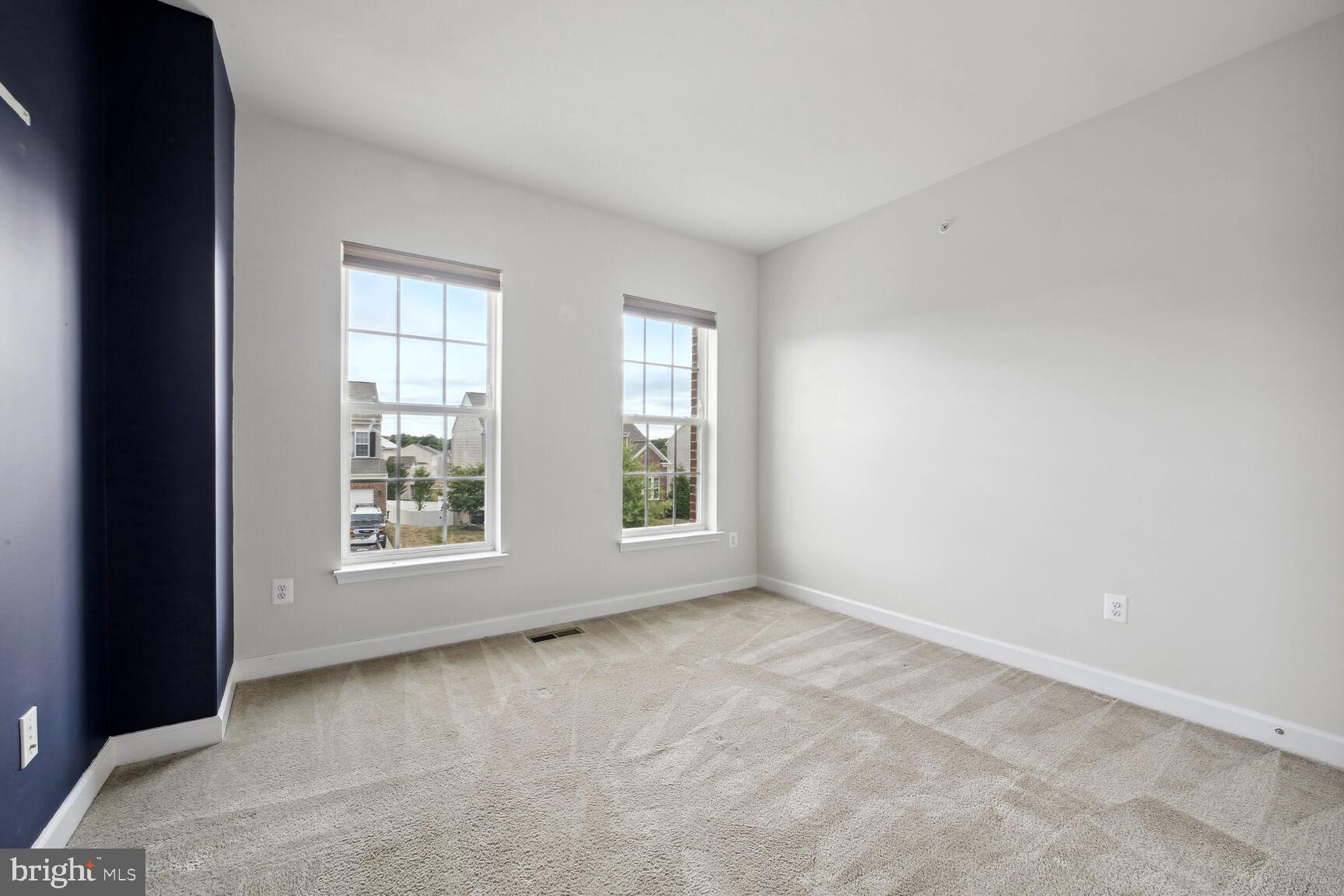 THE VINEYARDS - Residential