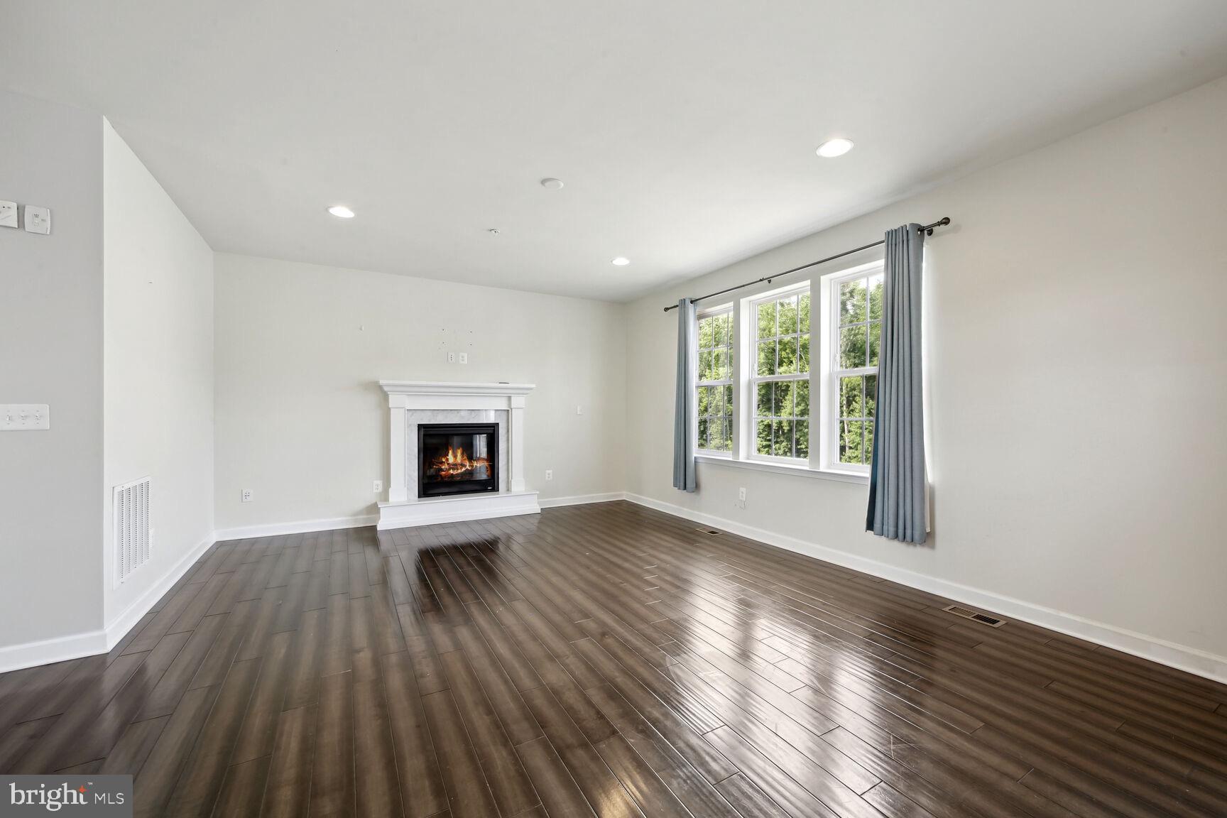 THE VINEYARDS - Residential