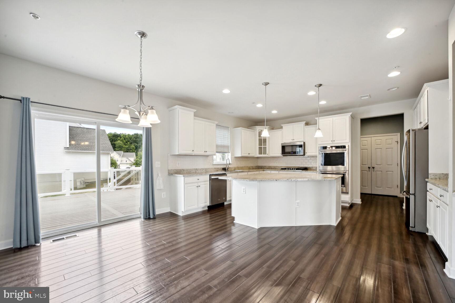 THE VINEYARDS - Residential