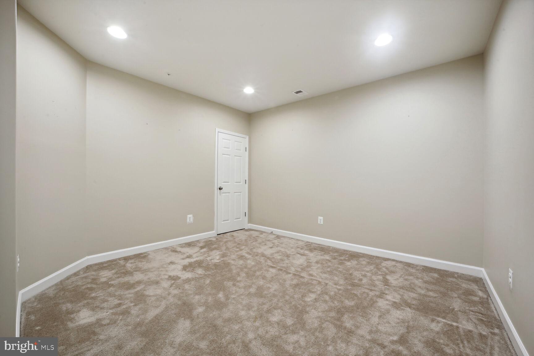 THE VINEYARDS - Residential