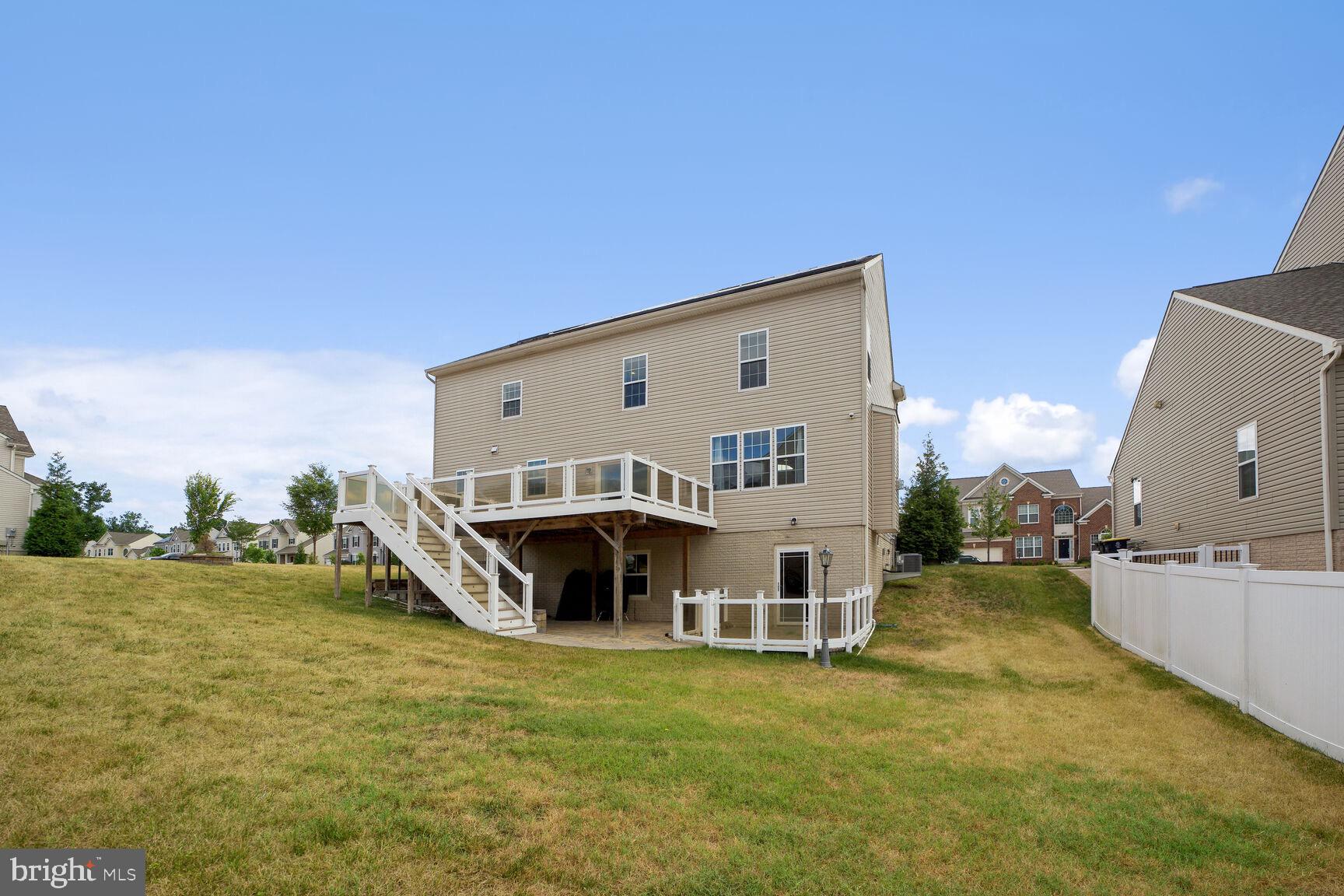 THE VINEYARDS - Residential