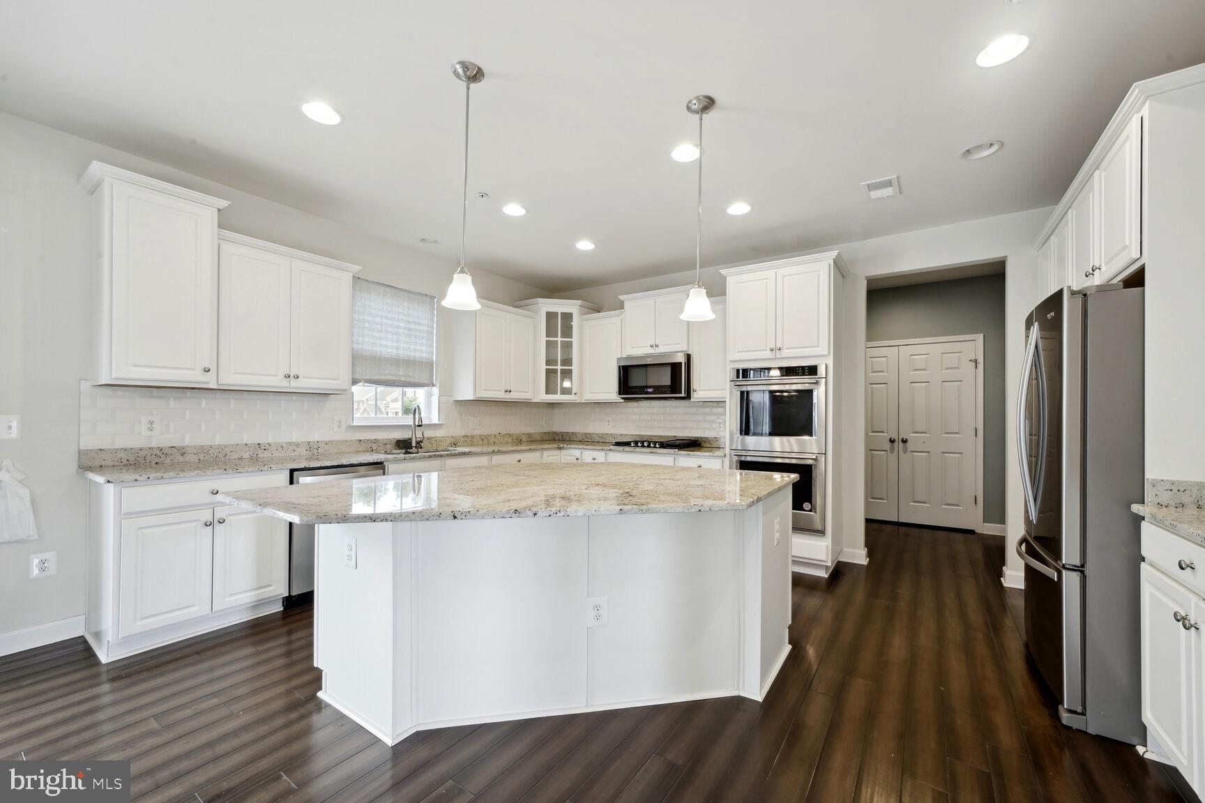 THE VINEYARDS - Residential