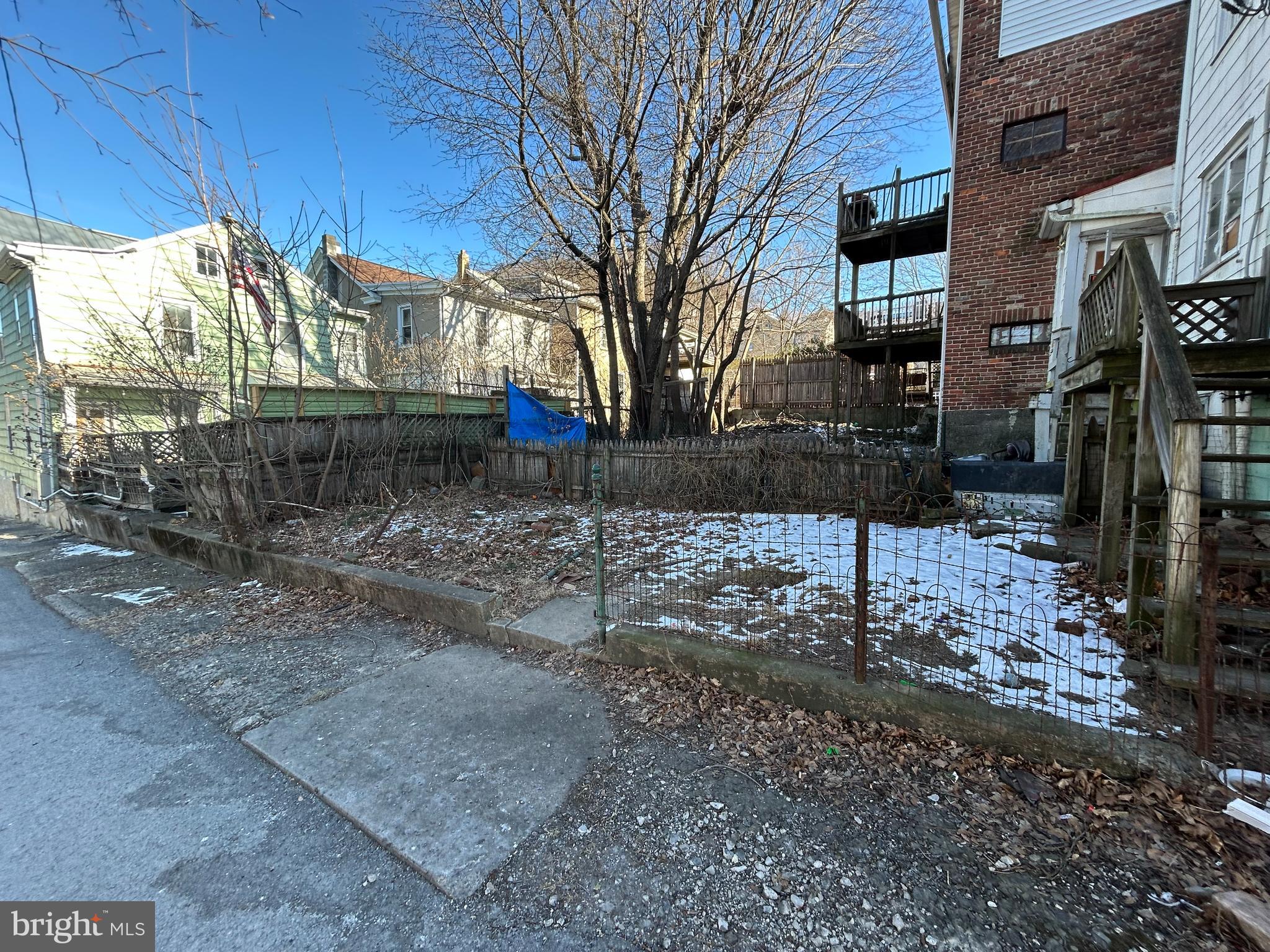 123 W MONTGOMERY STREET