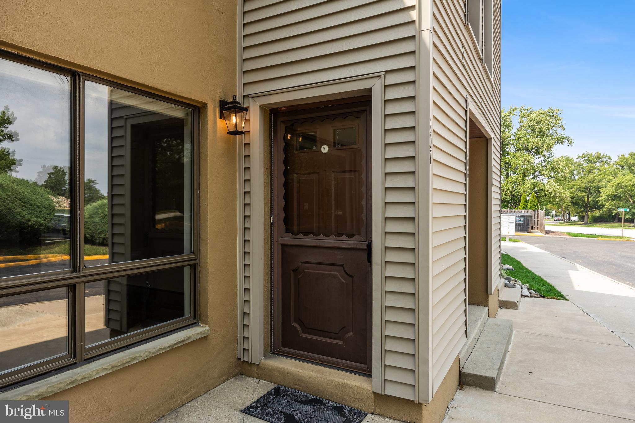 207 HUNTER COURT