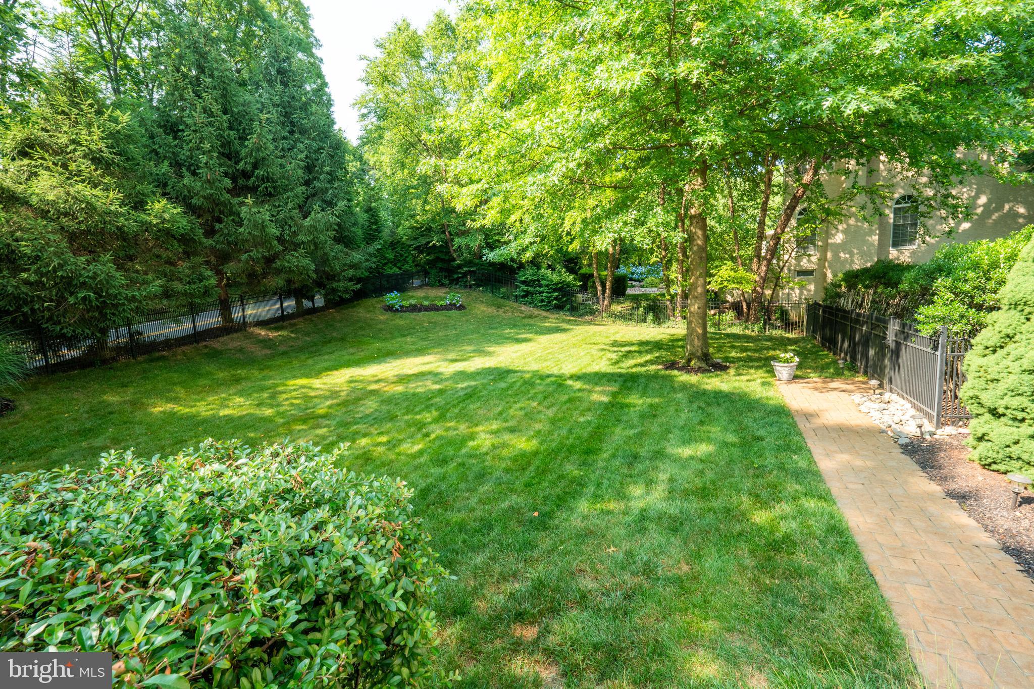 WESTTOWN CHASE - Residential