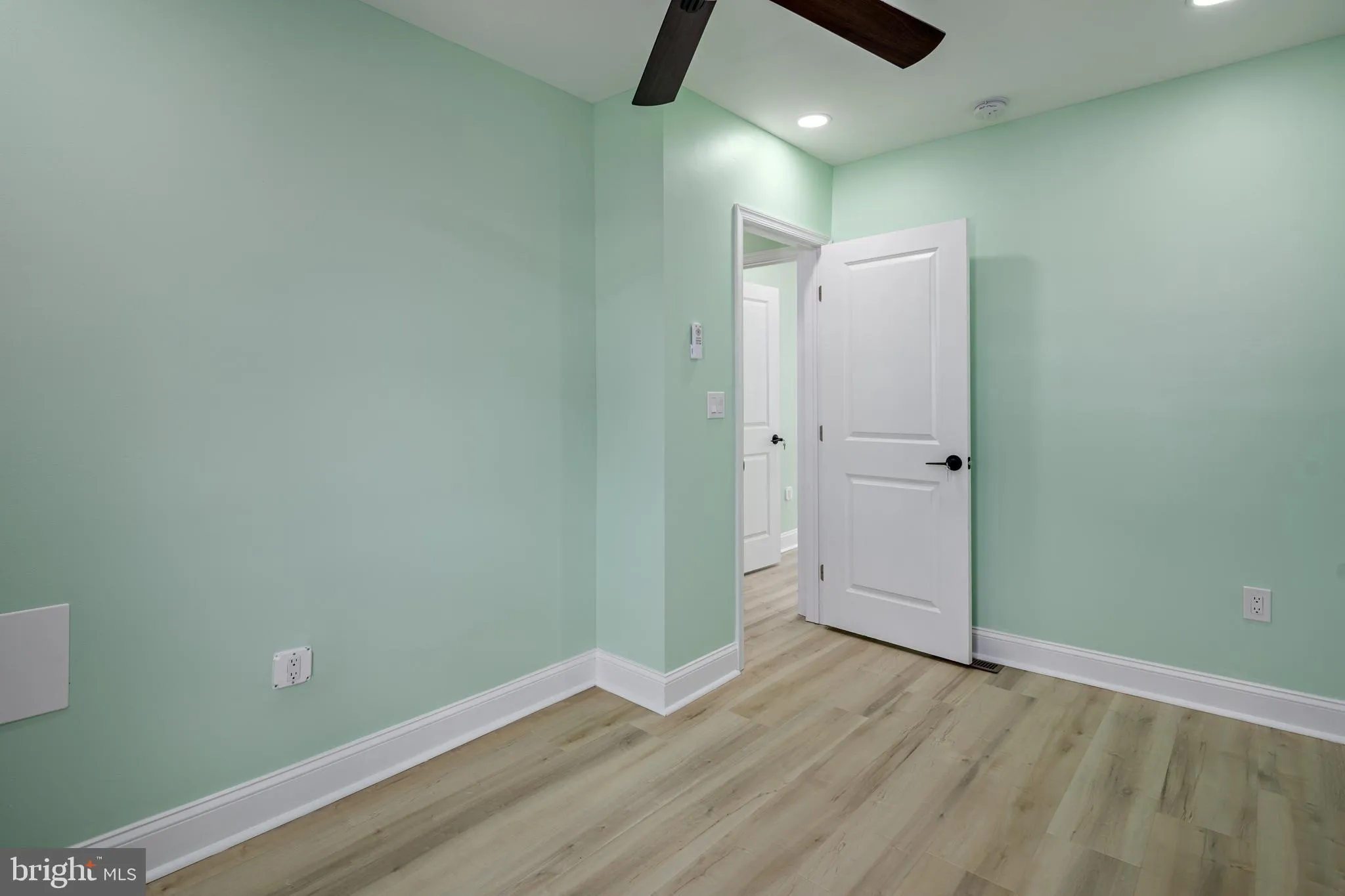 Baltimore, Maryland 21224, United States, 3 Bedrooms Bedrooms, ,3 BathroomsBathrooms,Residential,Active,123882