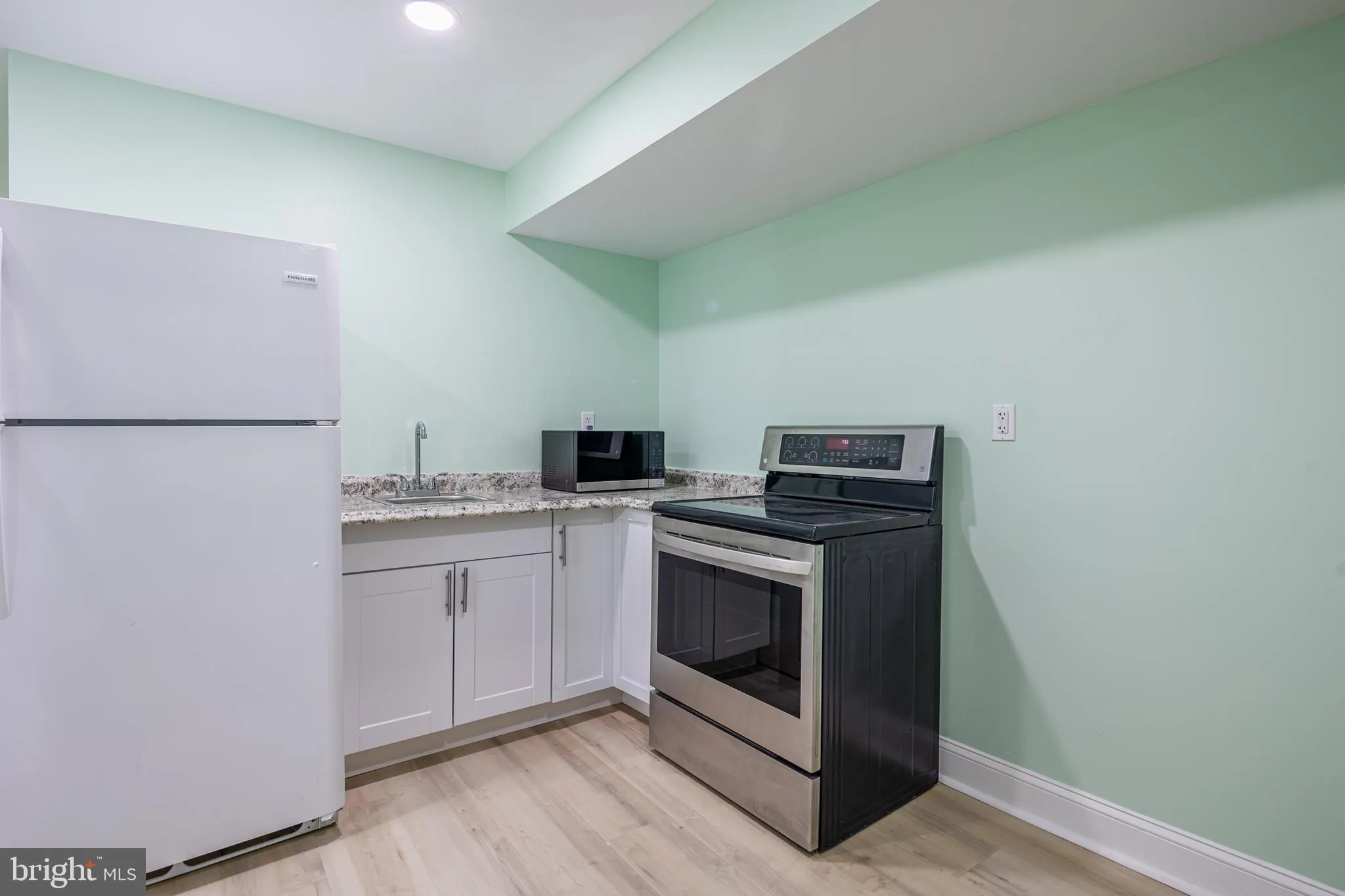 Baltimore, Maryland 21224, United States, 3 Bedrooms Bedrooms, ,3 BathroomsBathrooms,Residential,Active,123882