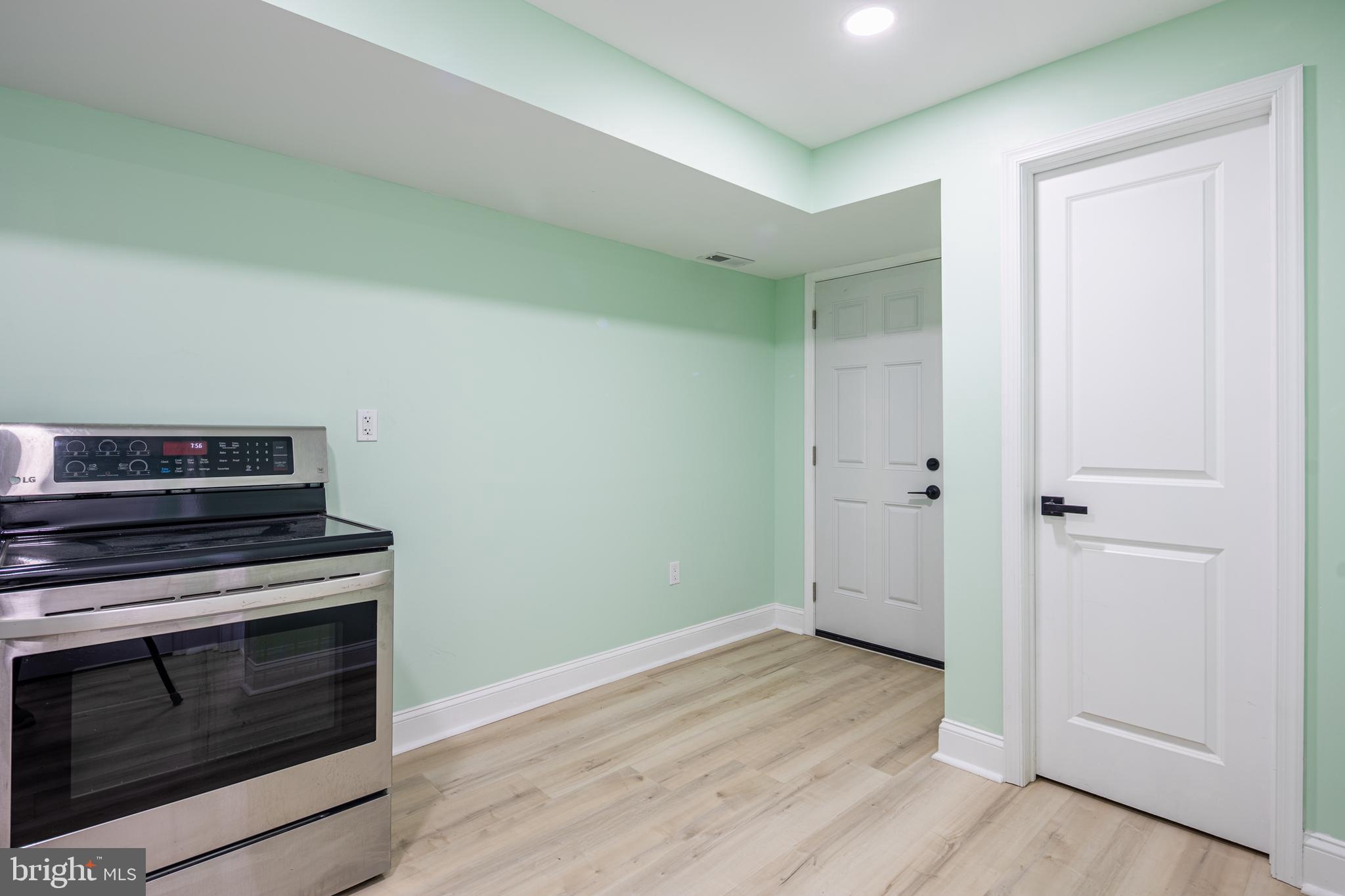 HIGHLANDTOWN - Residential