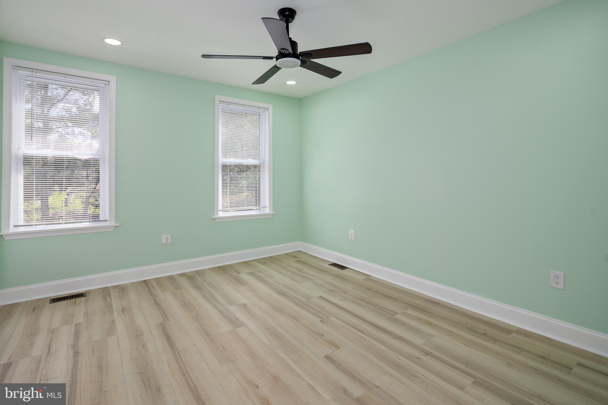 HIGHLANDTOWN - Residential