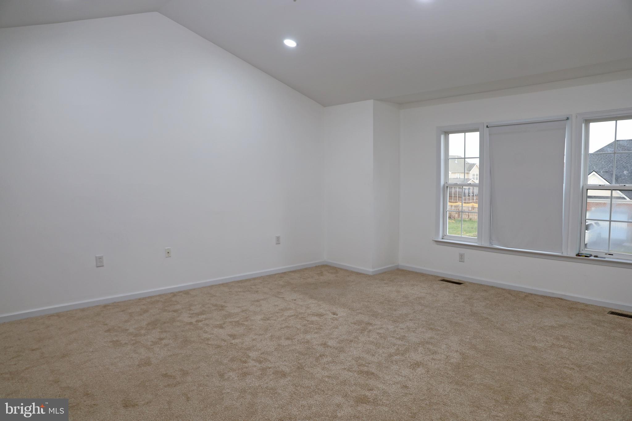 MCCAULEY CROSSING - Residential Lease