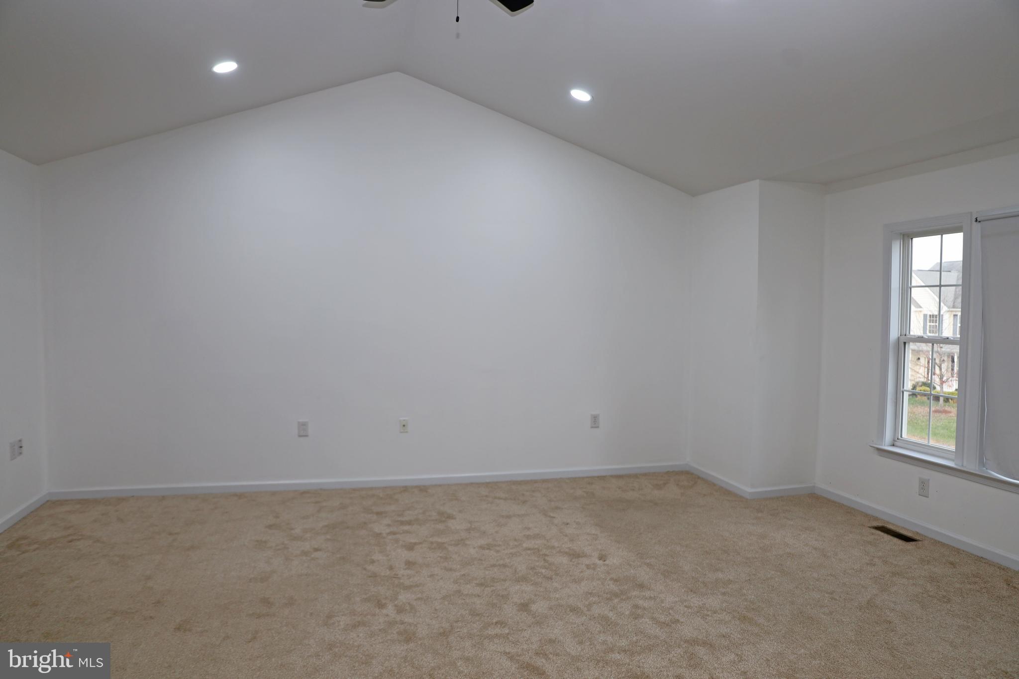 MCCAULEY CROSSING - Residential Lease