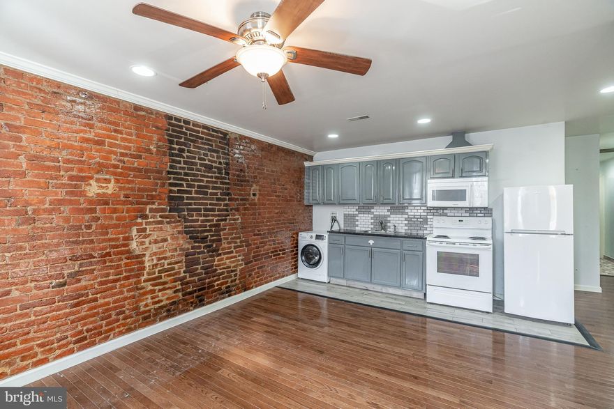 Welcome to 513 W Girard Ave, a spacious 1 bed/ 1 bath apartment within walking distance to Fishtown and Northern Liberties! This unit boasts a modern kitchen, in-unit laundry, hardwood floors and central air. There is a flat water fee of $30/month. On-site parking is available for  an additional $175/ month. Available beginning March 12th! Contact us today to schedule a personal tour.