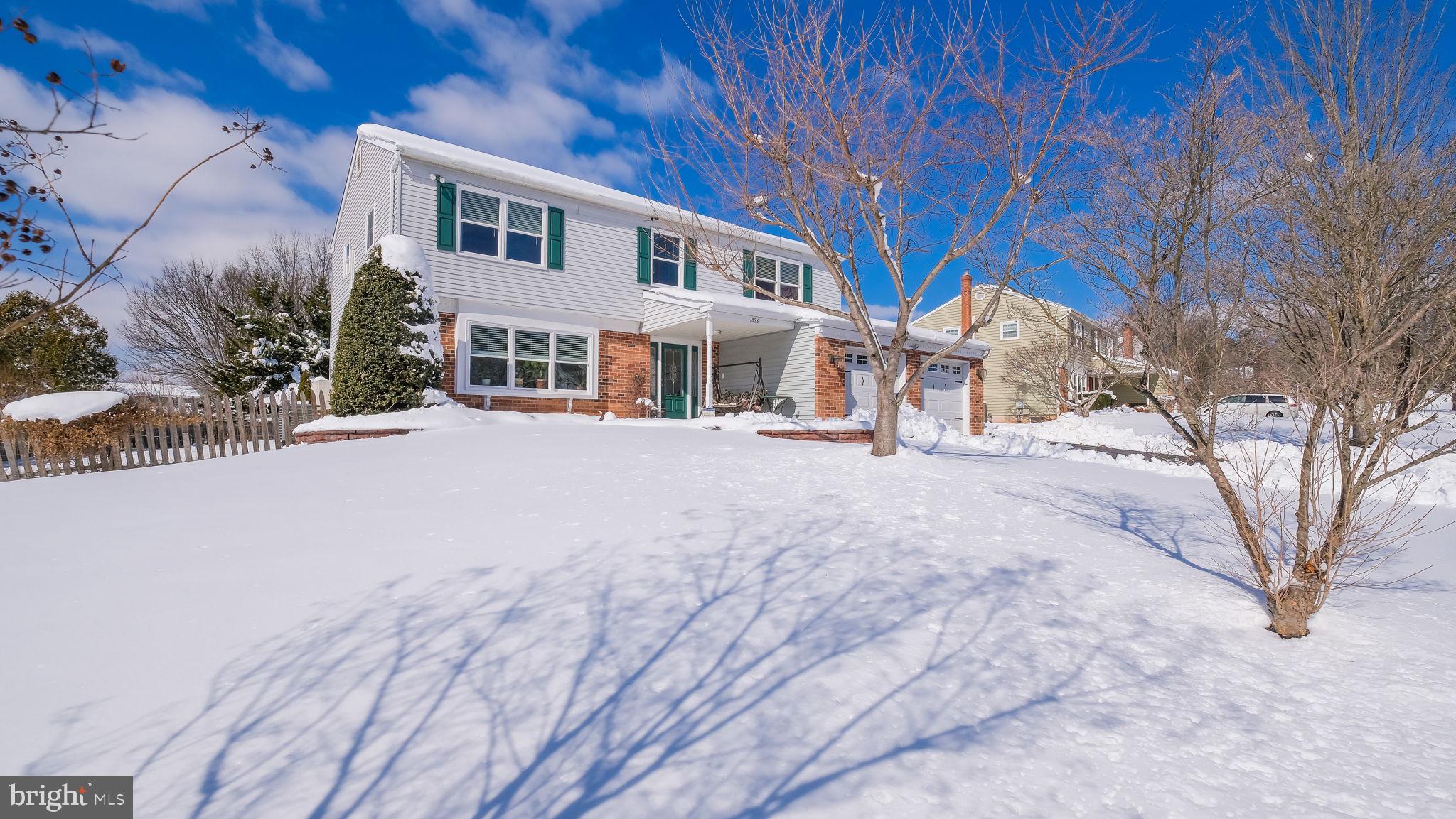 PALOMINO GLEN - Residential