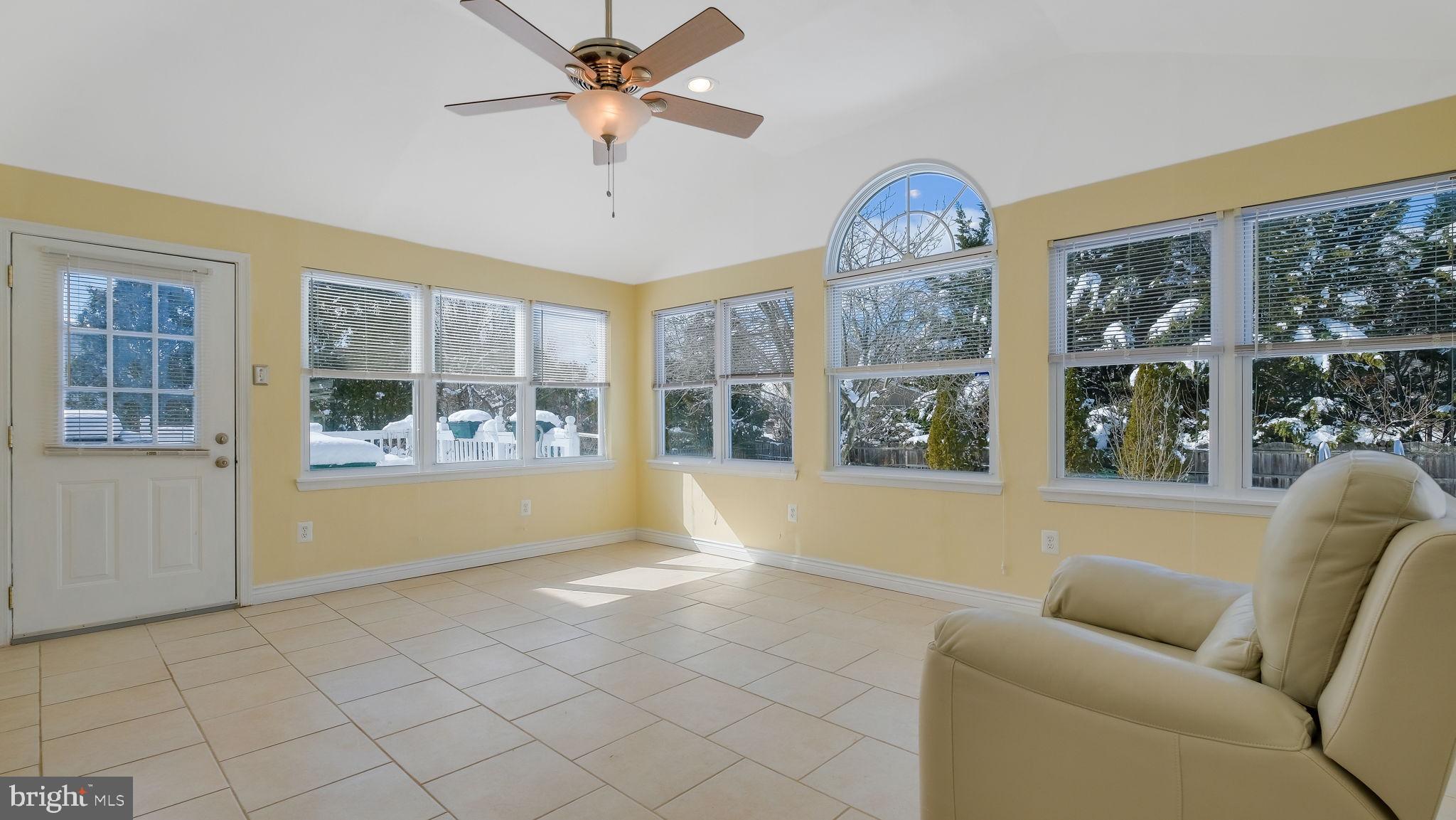 PALOMINO GLEN - Residential