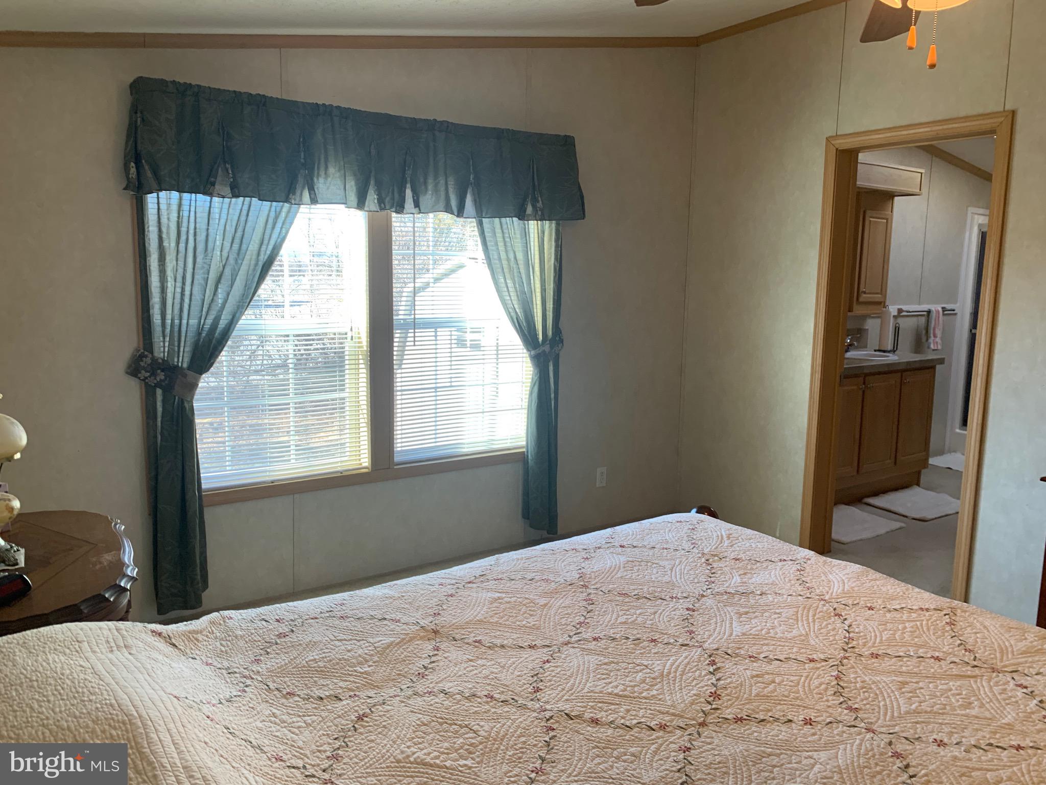 LAKESIDE VILLAGE - Residential