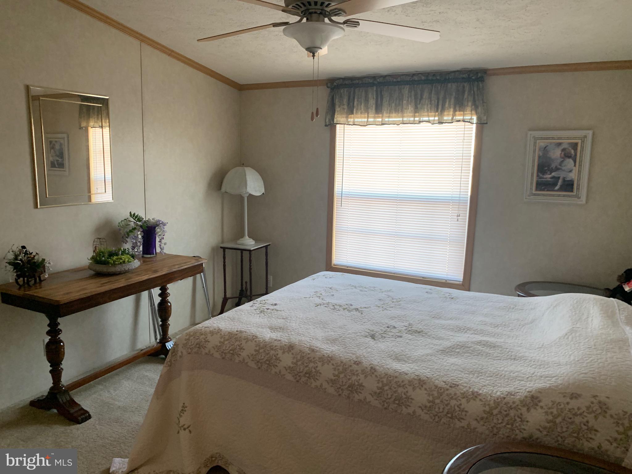 LAKESIDE VILLAGE - Residential