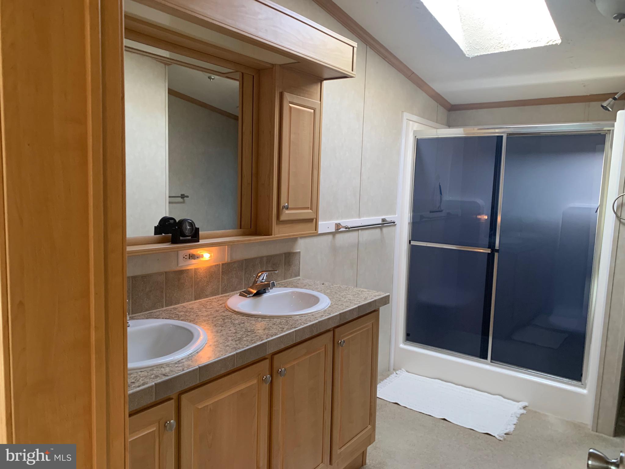 LAKESIDE VILLAGE - Residential