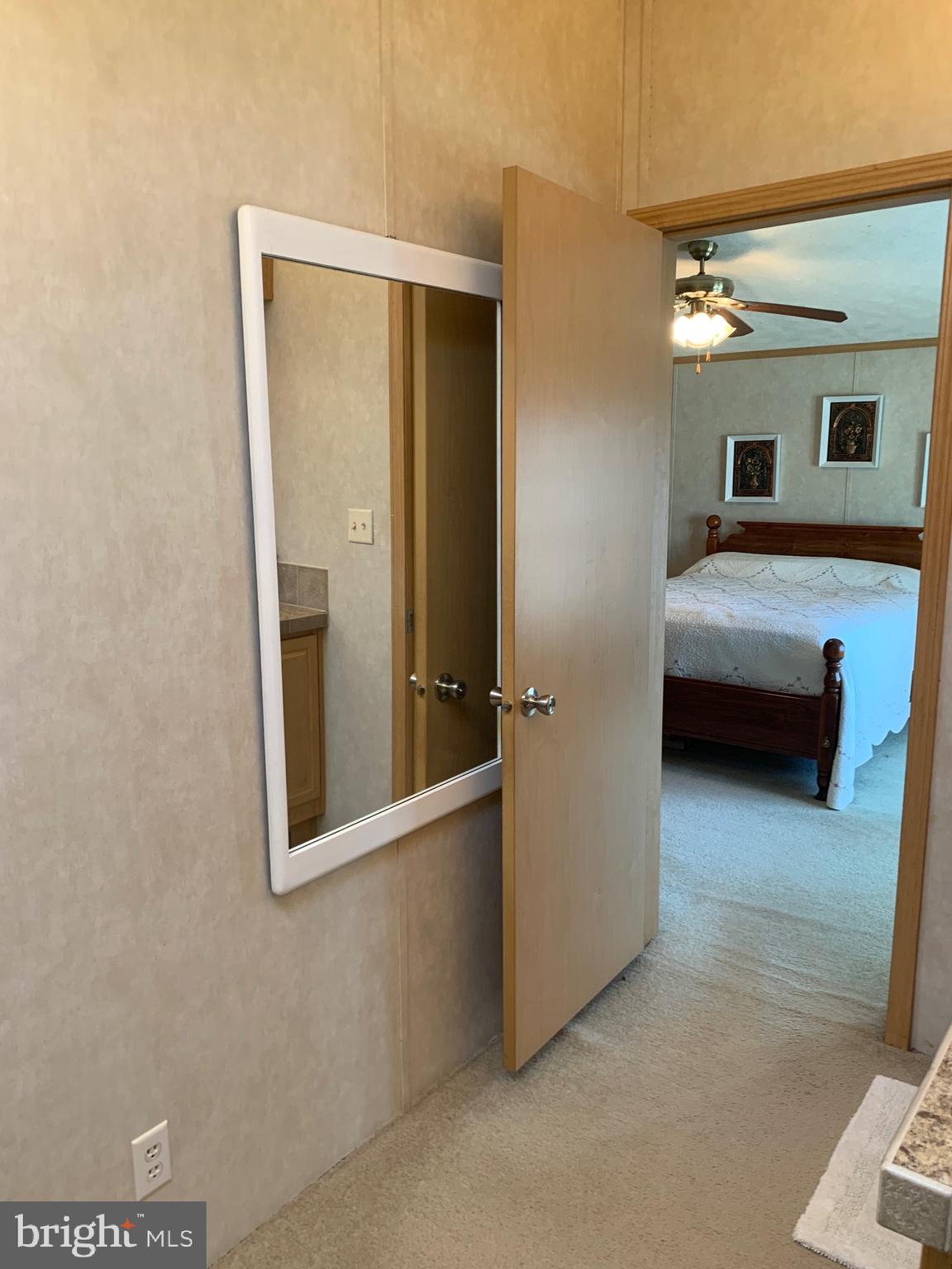 LAKESIDE VILLAGE - Residential