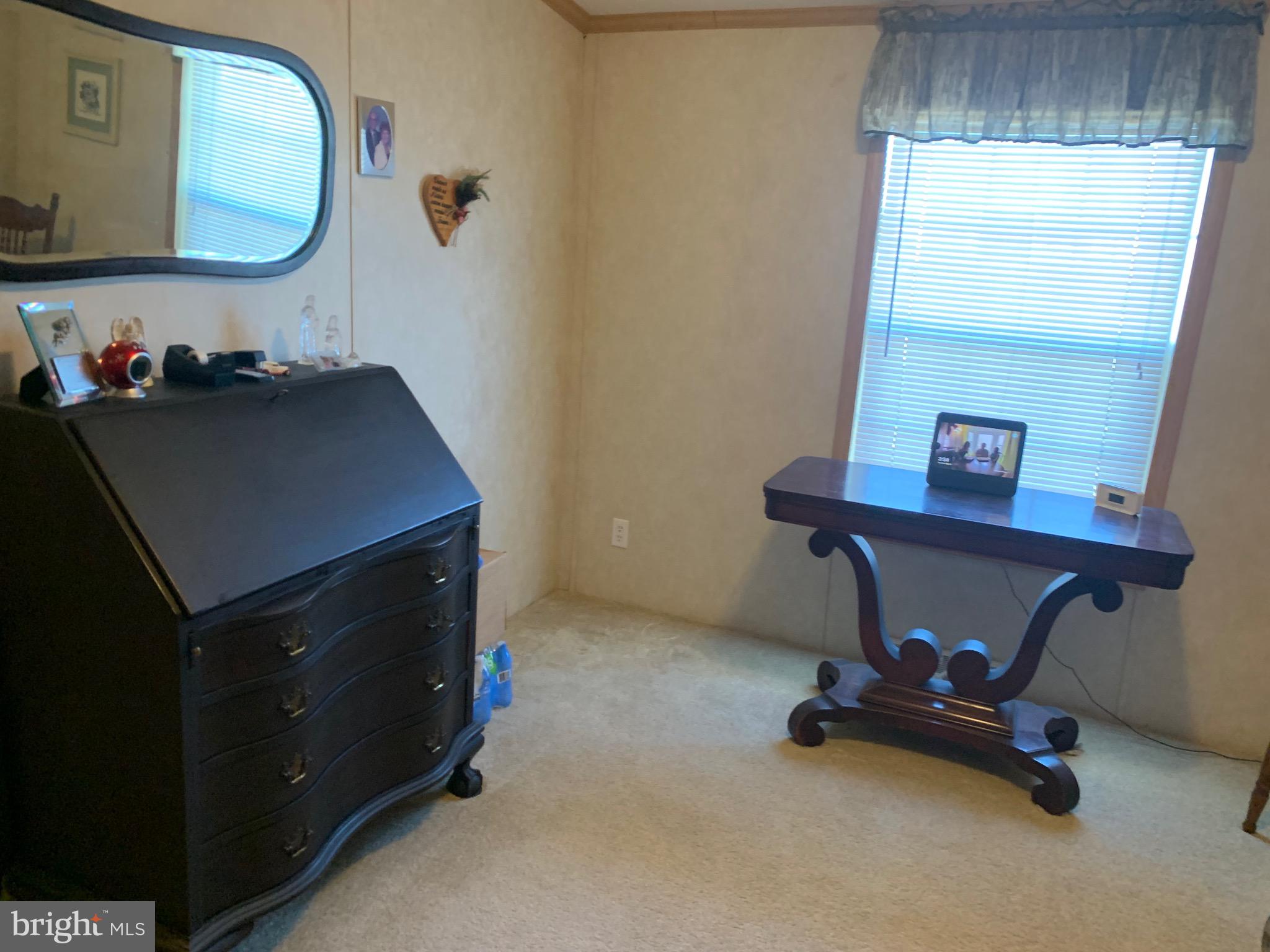 LAKESIDE VILLAGE - Residential