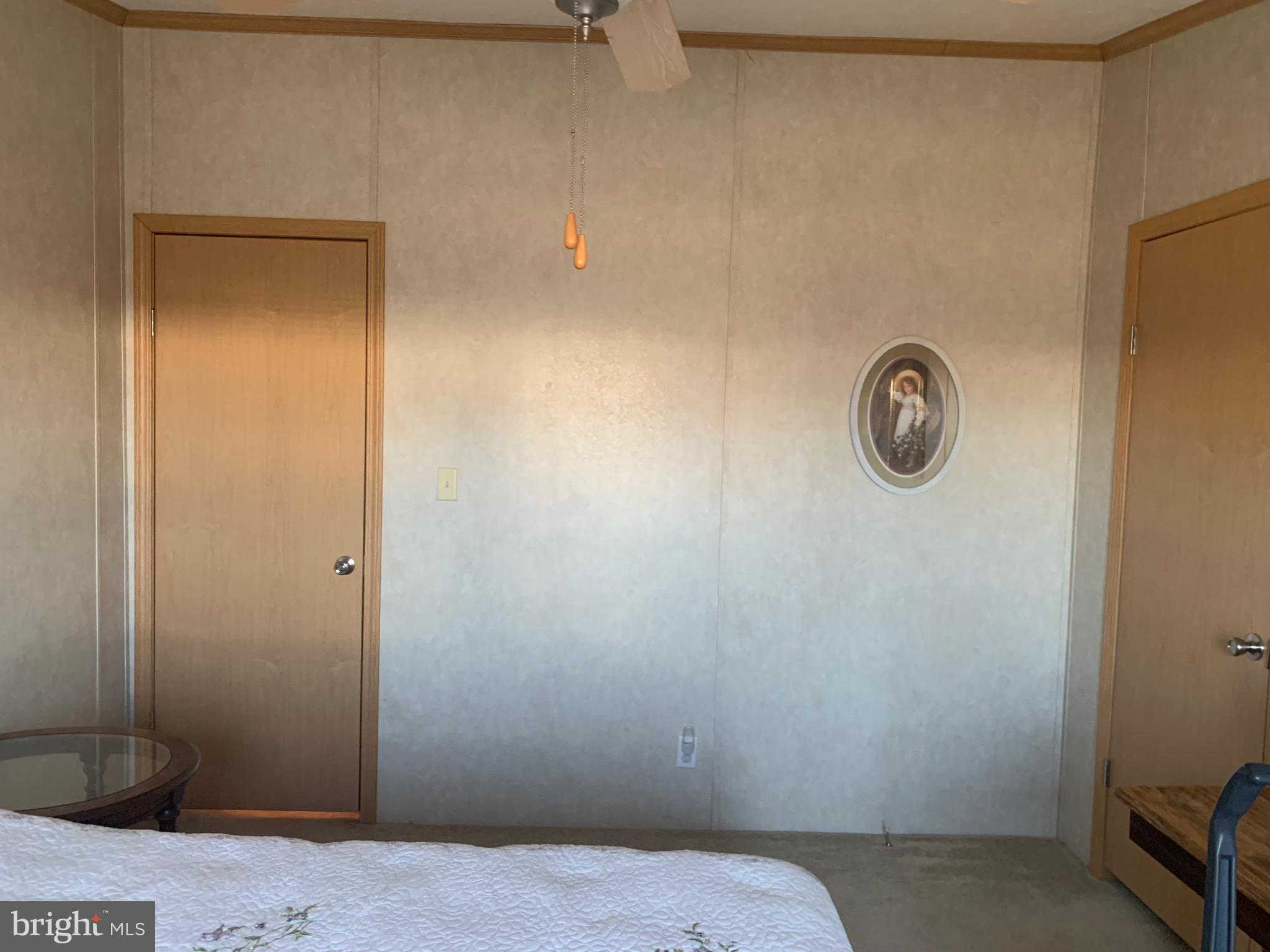 LAKESIDE VILLAGE - Residential