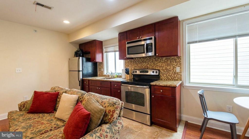 Photo of 1417 N 17th Street #2R, PHILADELPHIA, PA 19121 (MLS # PAPH2554212)