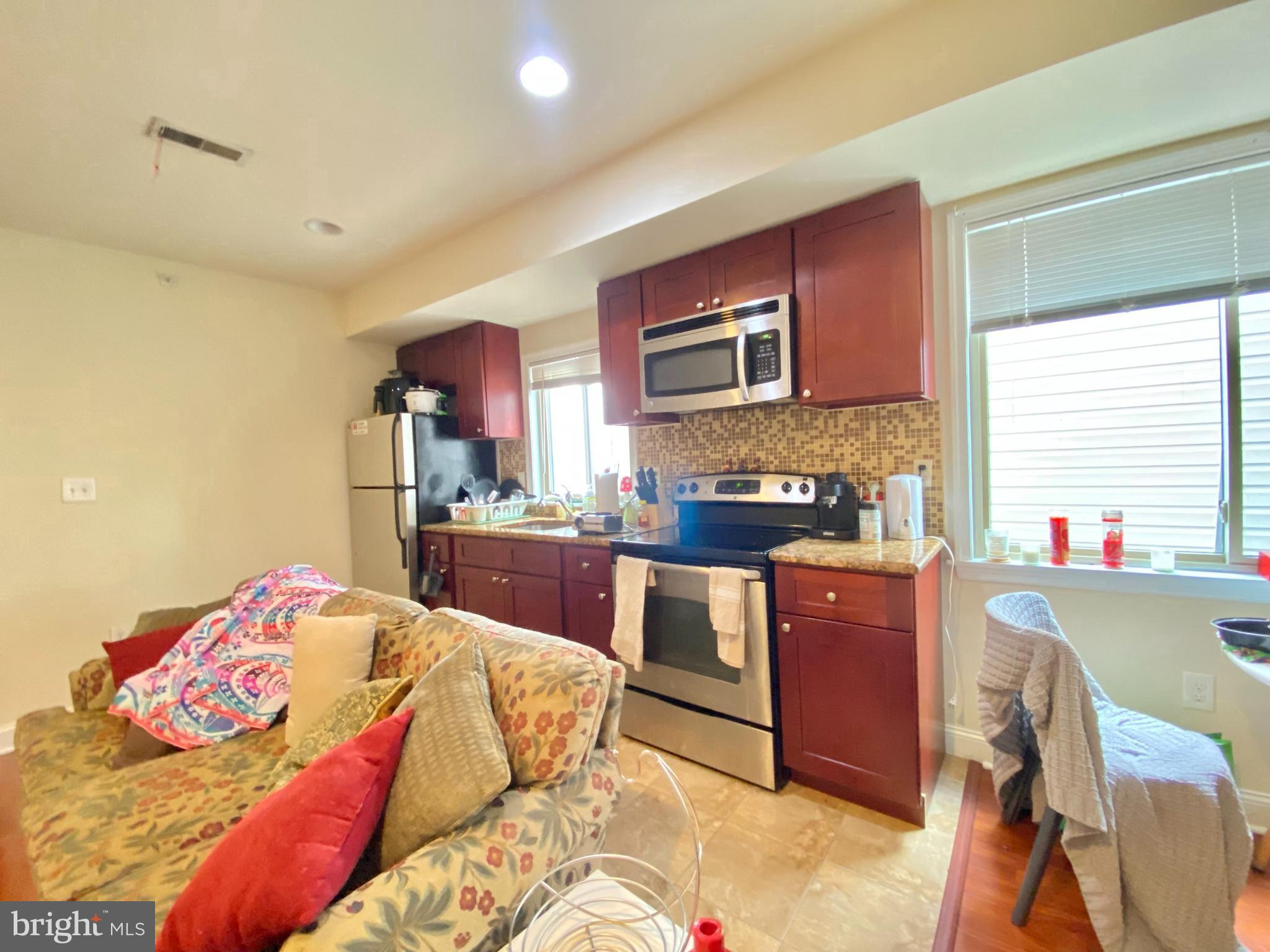 FRANCISVILLE - Residential Lease