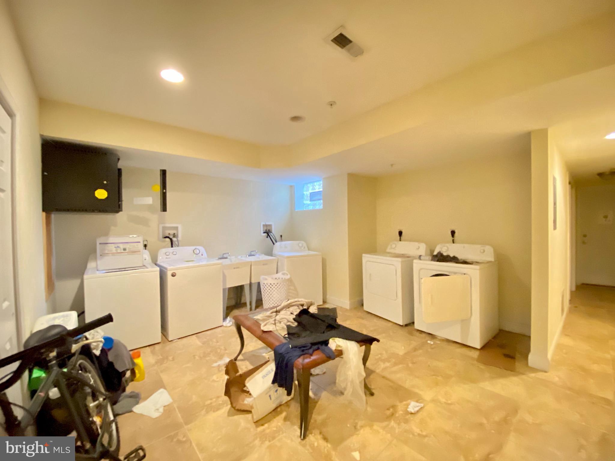 FRANCISVILLE - Residential Lease