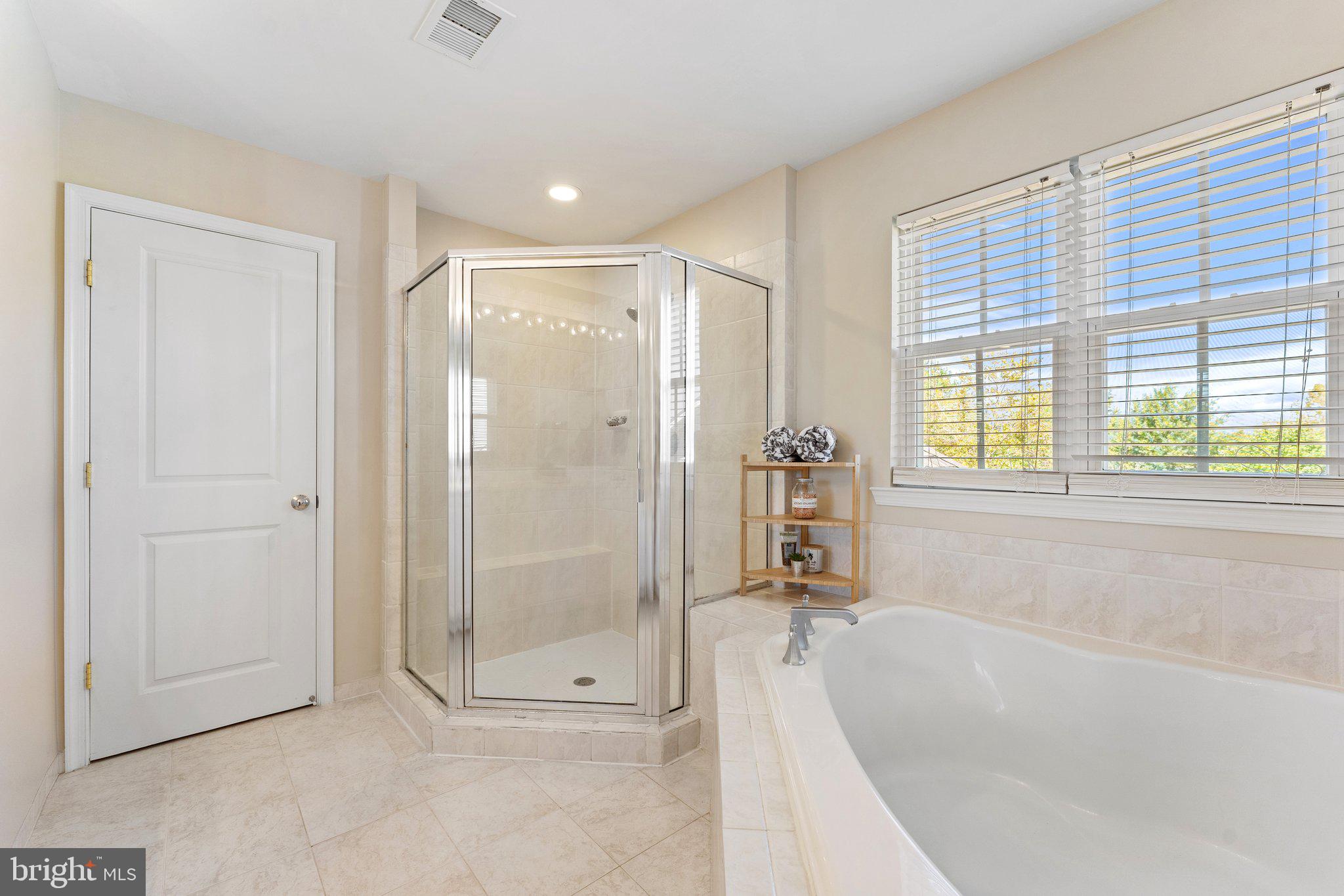 VINT HILL - Residential