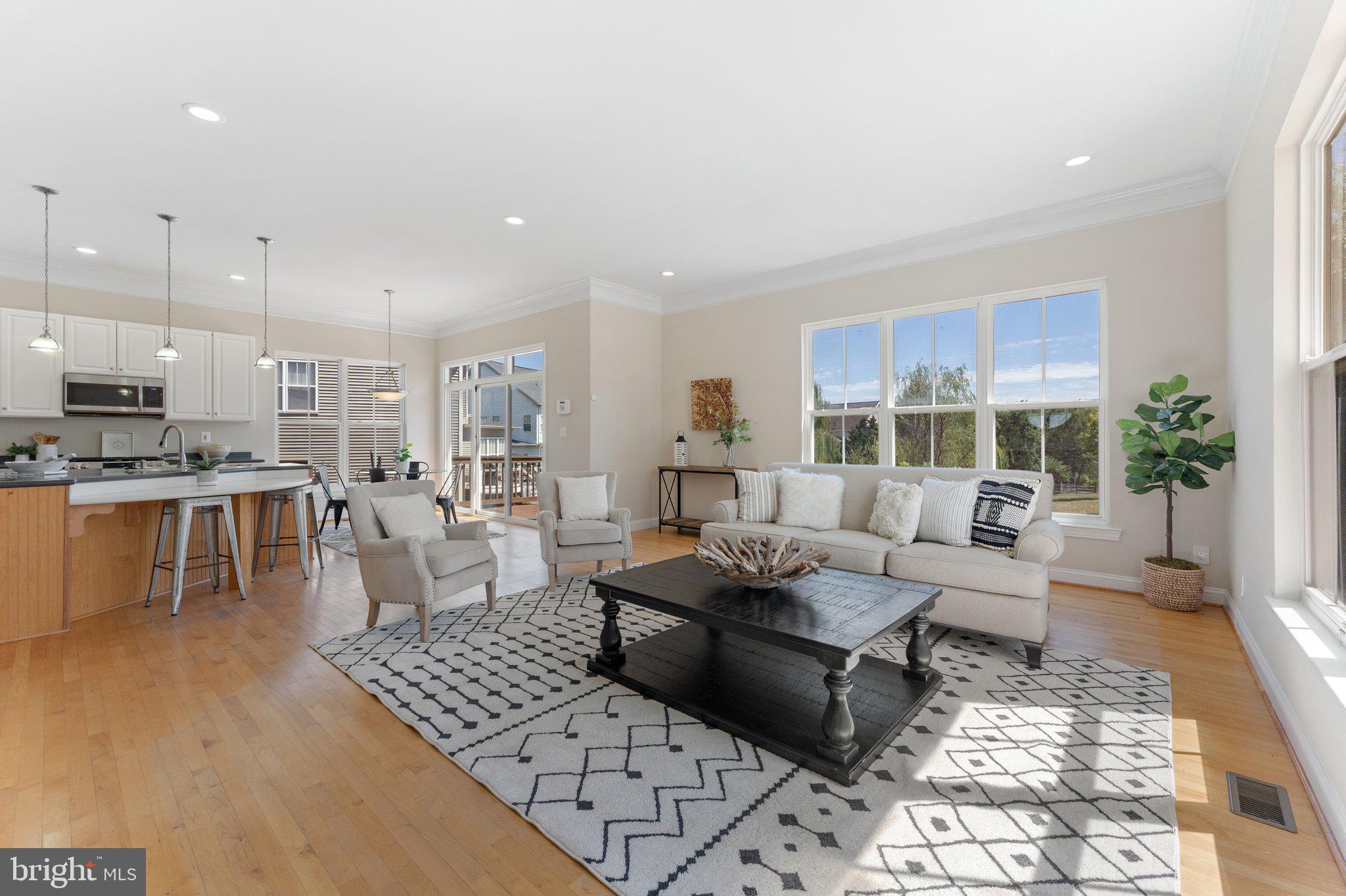 VINT HILL - Residential