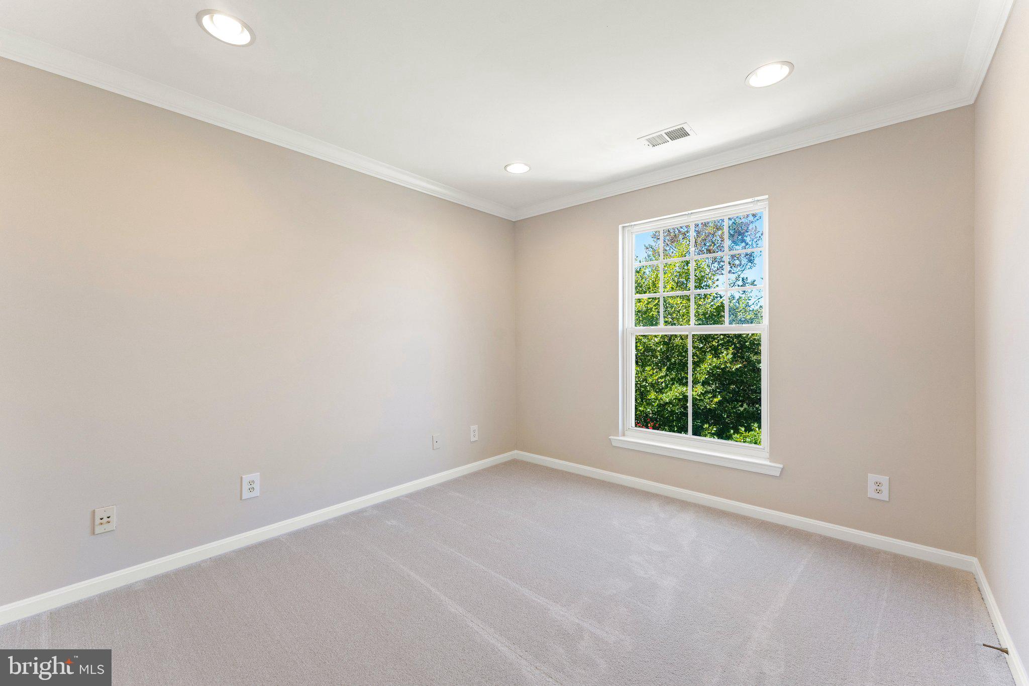 VINT HILL - Residential